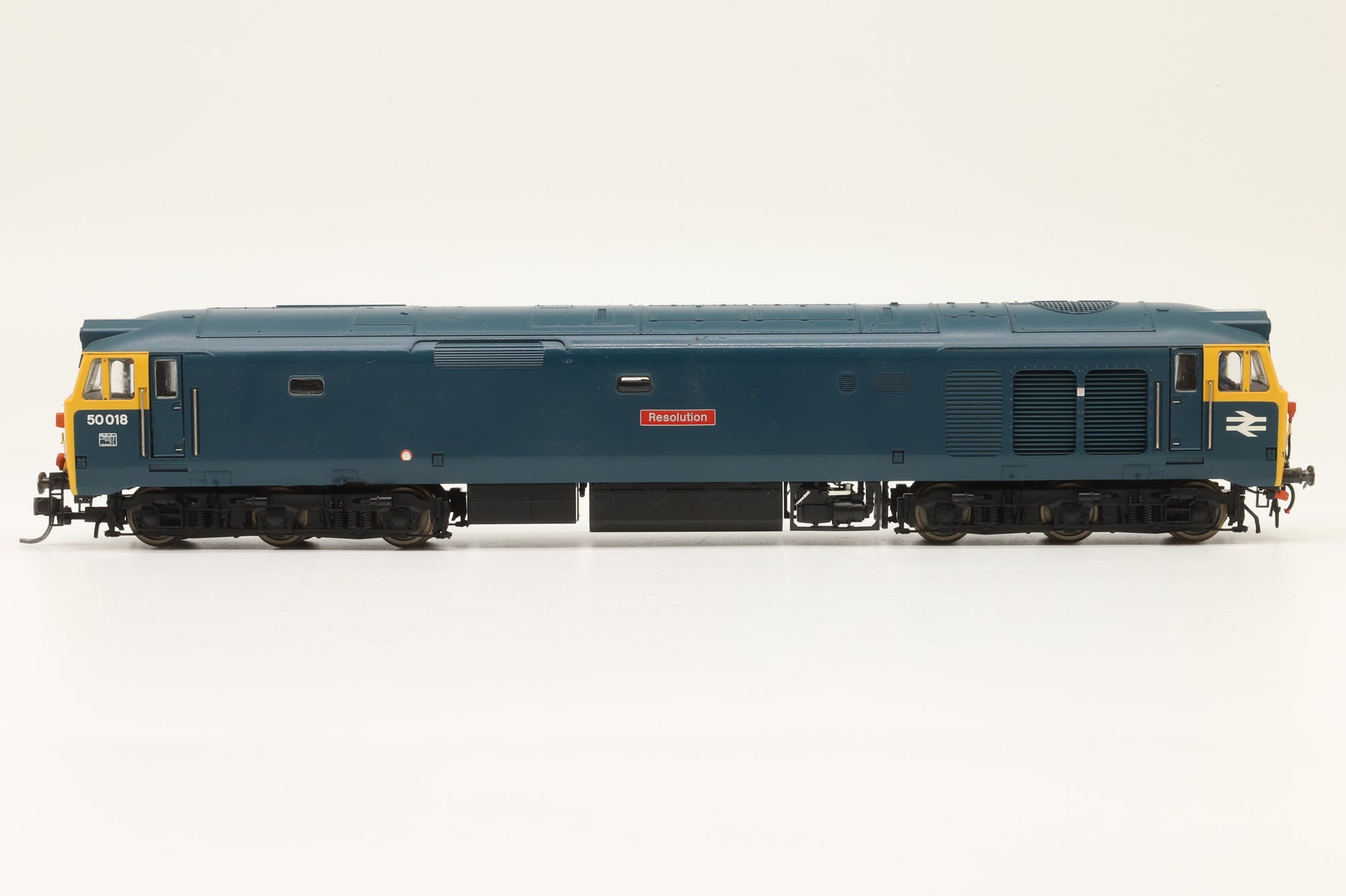 Hornby OO R2348 BR Co-Co Class 50 'Resolution' '50018', DCC Sound