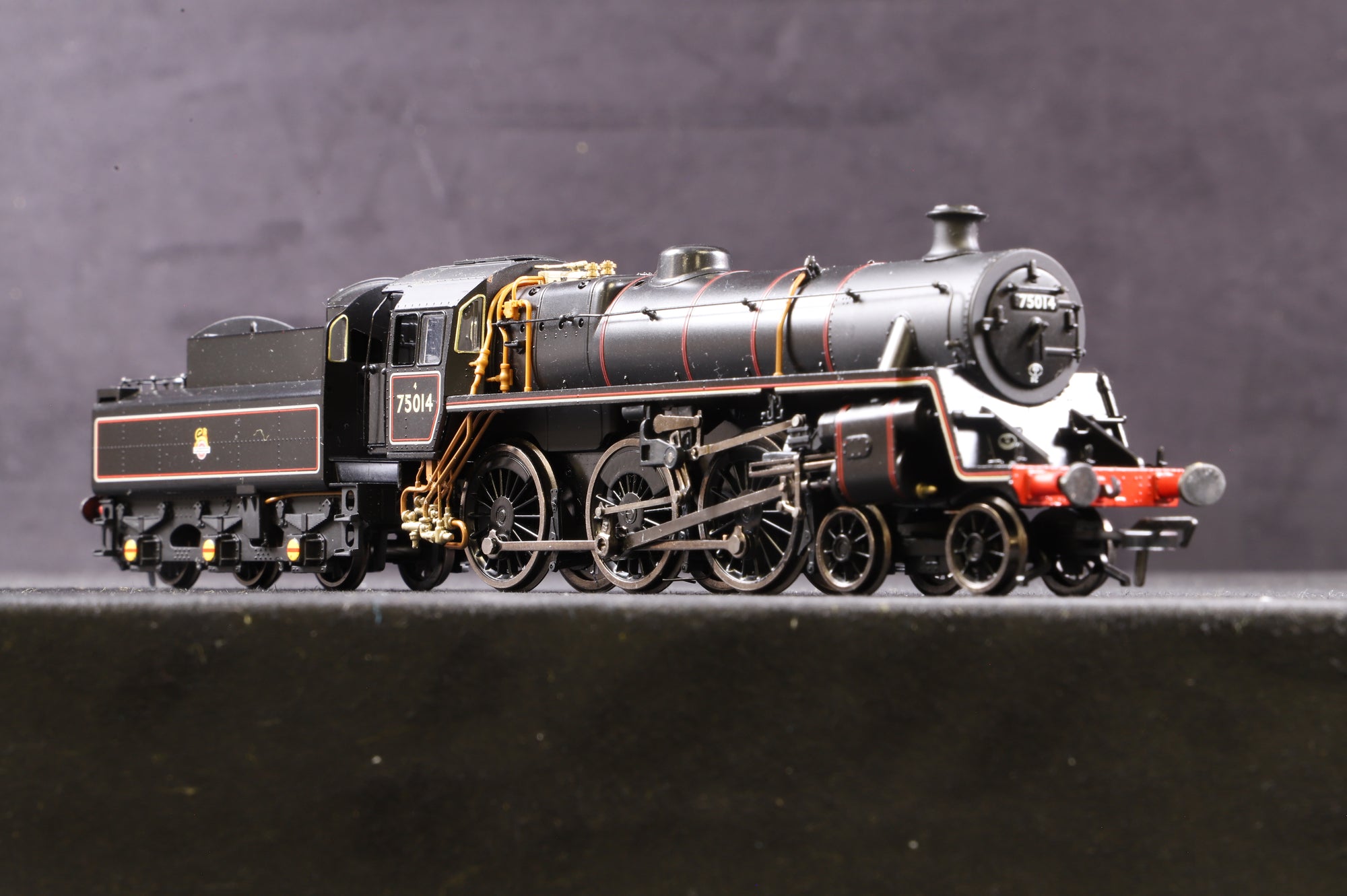 Bachmann OO 31-117 Standard 4MT 75014 in Lined BR Black w/ Early Crests