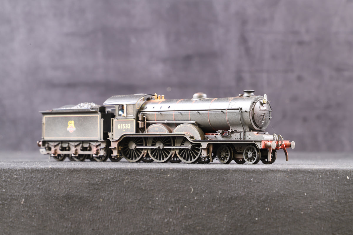 Hornby OO R3431 B12 Class &#39;61533&#39; BR Lined Black E/C, Weathered