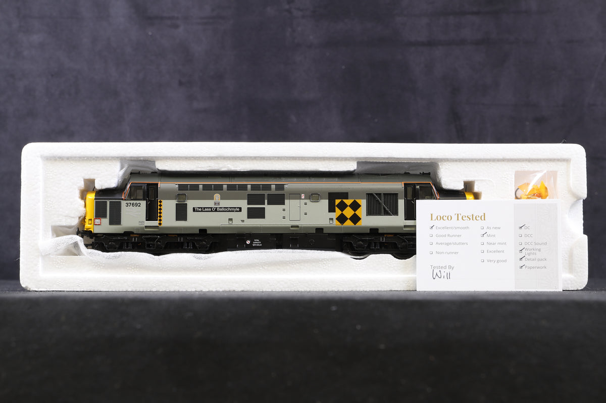 Bachmann OO 32-381Y Class 37/6 37692 &#39;The Lass O&#39; Ballochmyle&#39; in BR Coal Sector Triple Grey Livery - Limited Edition 215-512