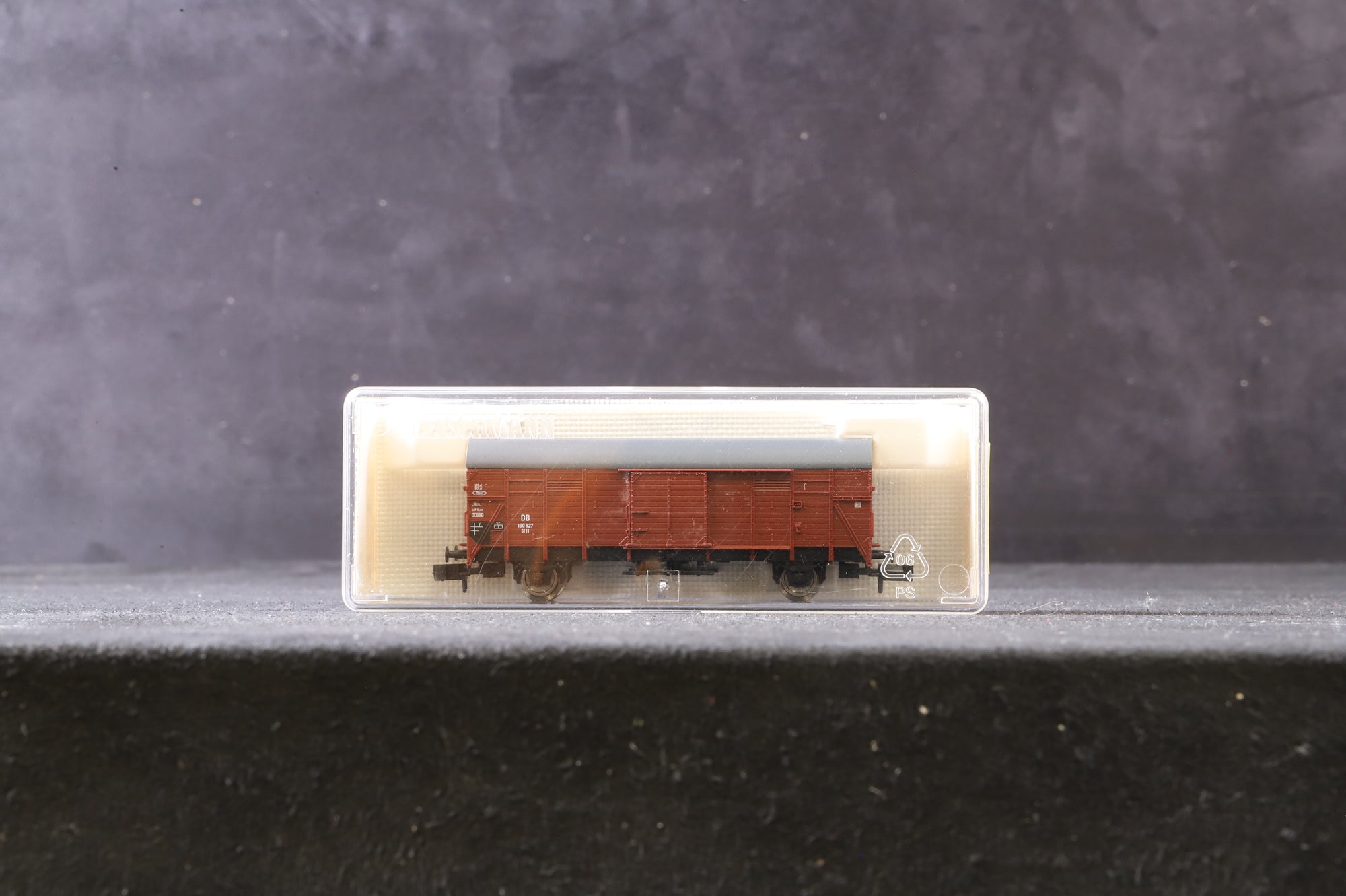 Fleischmann N 8314 Rake Of 7 DB Box Vans