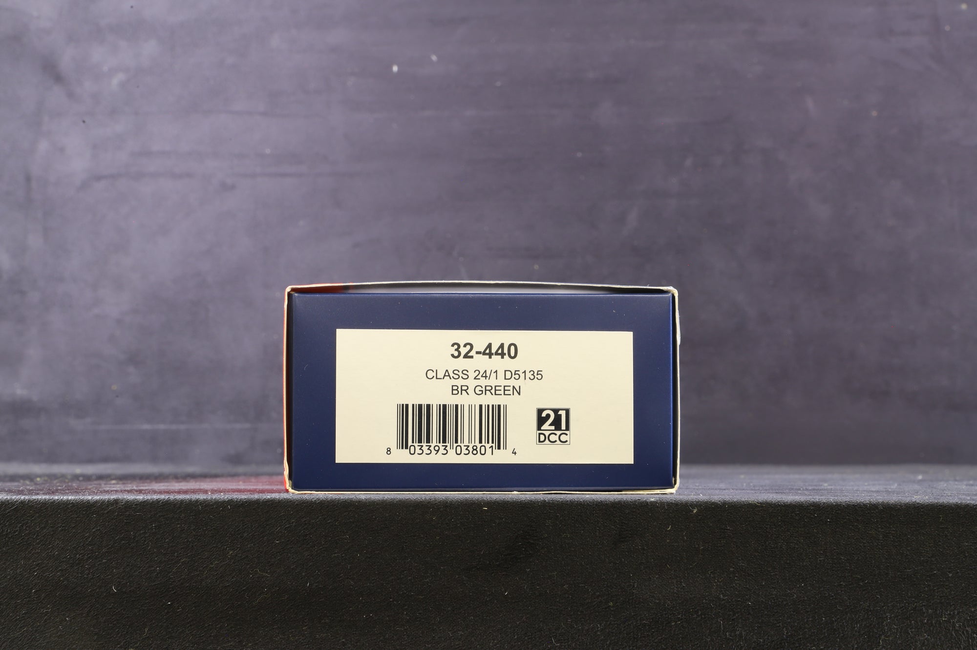 Bachmann OO 32-440 Class 24/1 D5135 in BR Green