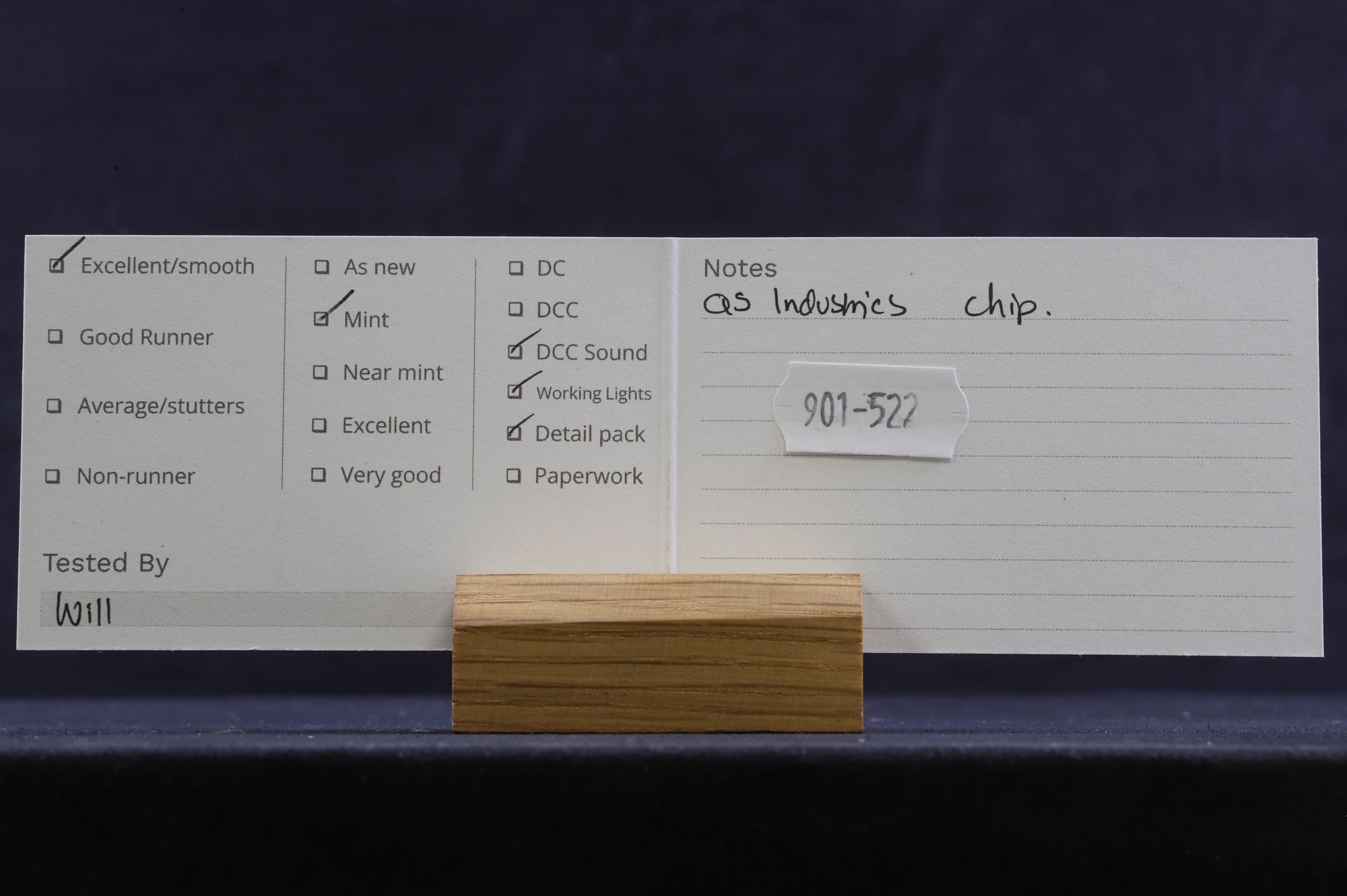 Atlas HO 9473 MP-15DC Chicago & North Western Road '1305' Diesel Locomotive DCC Sound