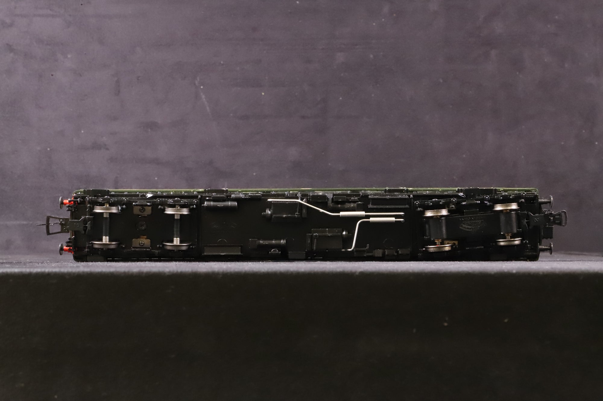 Bachmann OO 31-326B Class 105 2 Car DMU BR Green Speed Whiskers DCC Sound