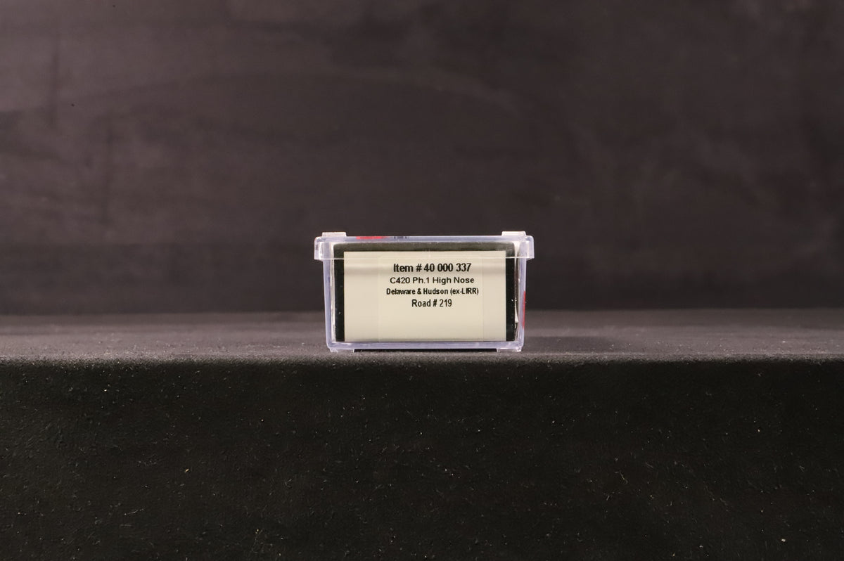 Atlas N Gauge 4000037 C420 Diesel Locomotive 219 in Delaware &amp; Hudson Livery