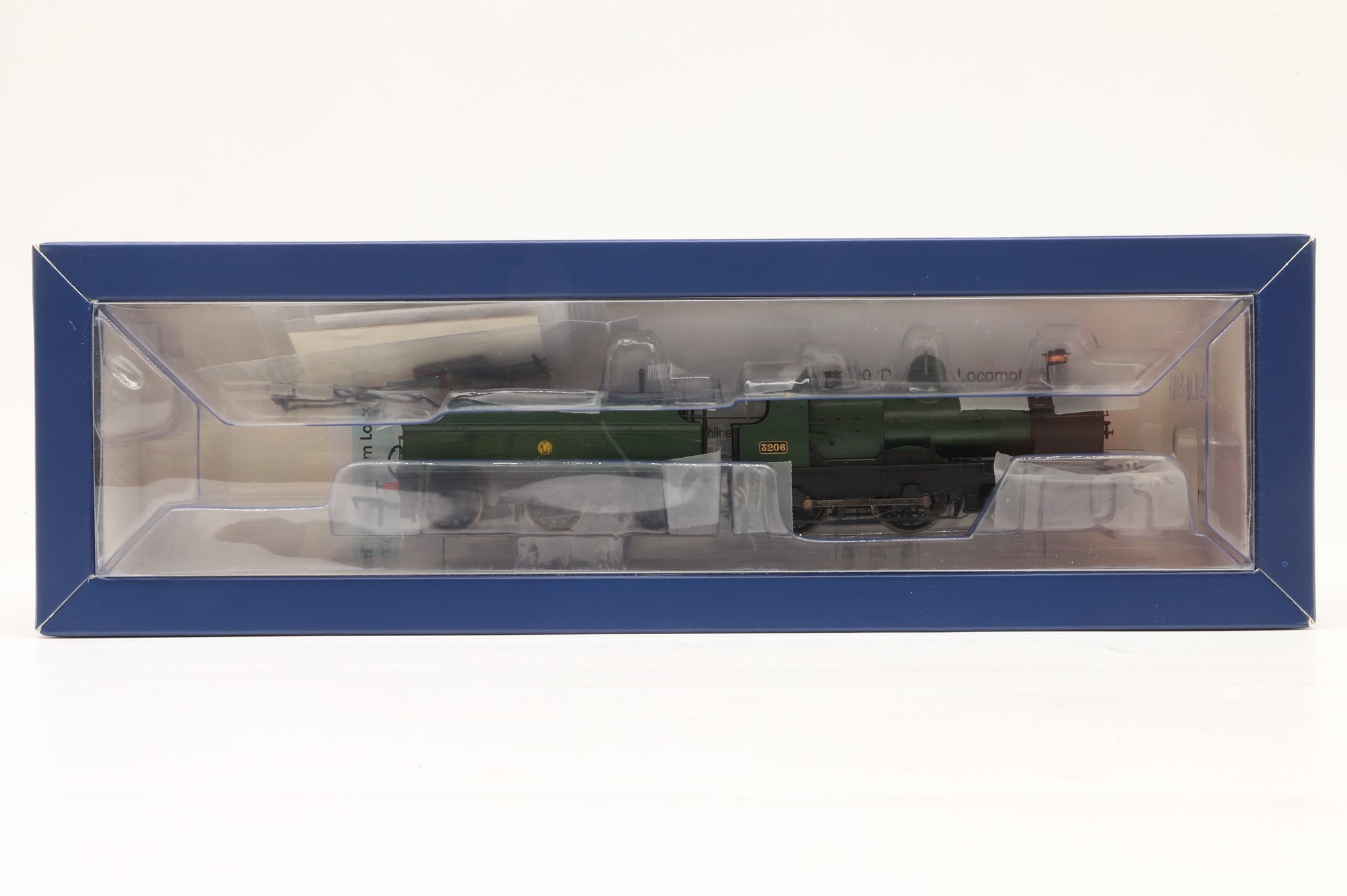 Bachmann OO 31-090DS GWR 3200 Class '3206' 'Earl Of Plymouth' GWR Green Shirt Button DCC Sound