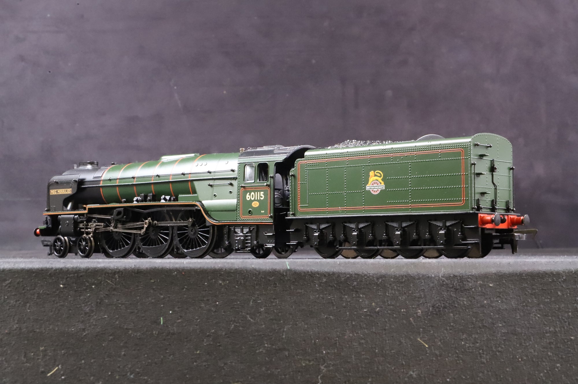 Bachmann OO 32-558 Class A1 60115 'Meg Merrilies' in Lined BR Green w/ Early Crests