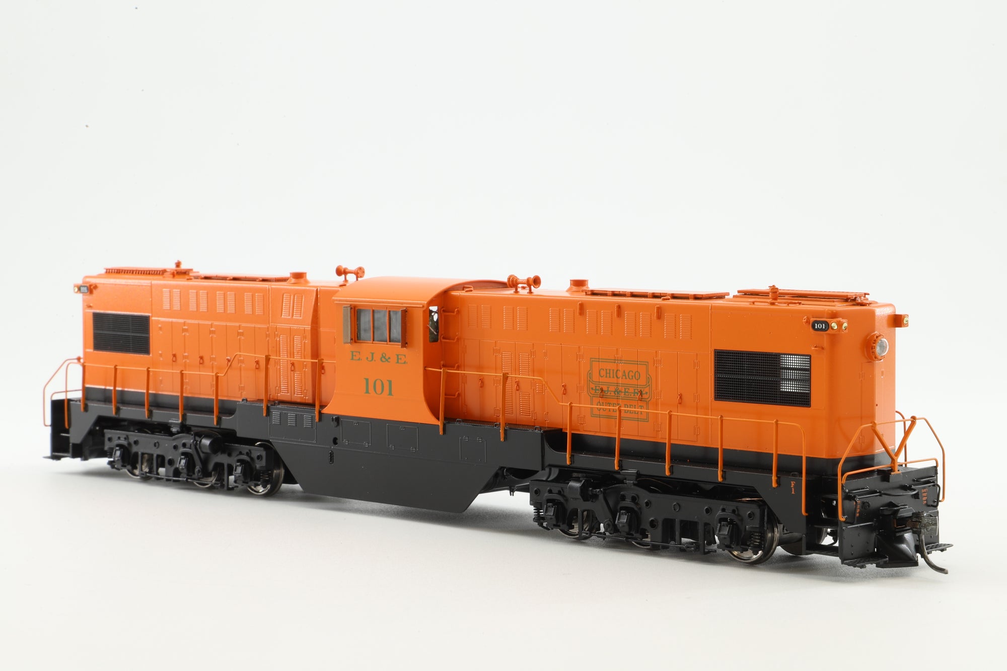 The Division Point HO Brass 1104.4 Diesel Loco EJ&E Baldwin Center Cab DT-6-6-2000 - Orange/Black