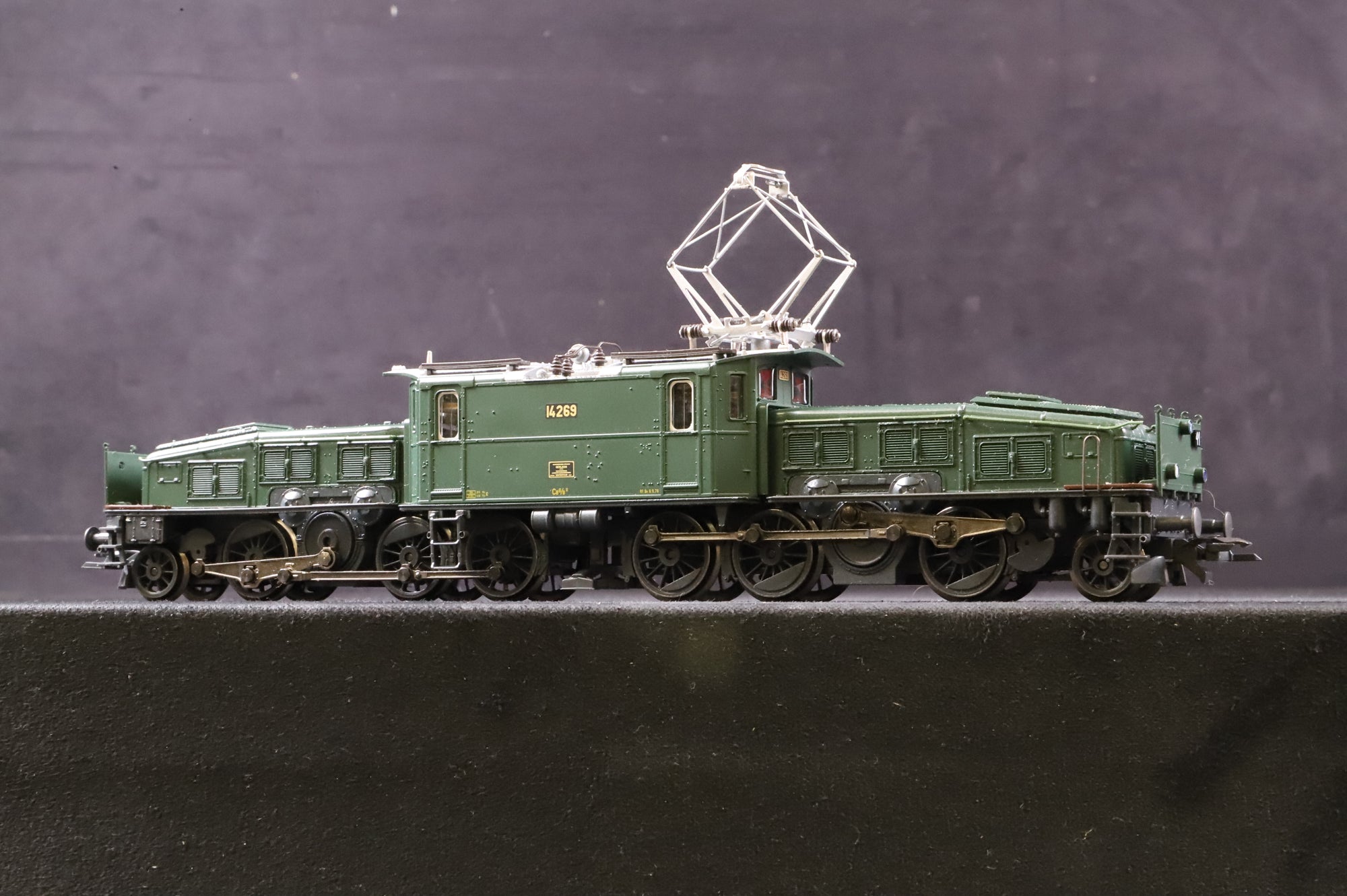 Roco HO 63527 Class Ce 6/8 II 'Crocodile' '14269' SBB