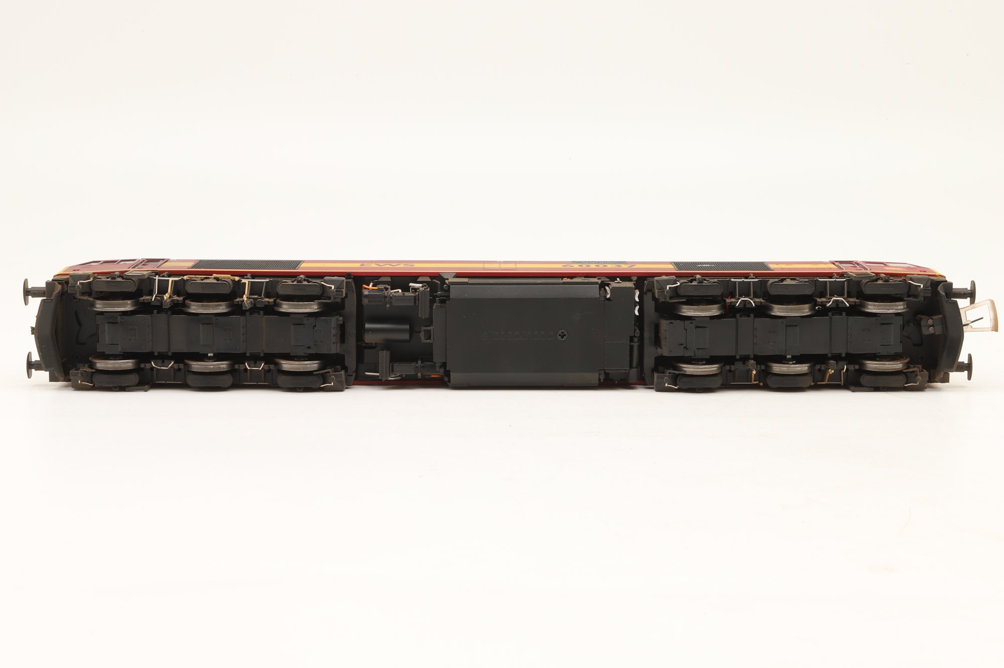 Accurascale OO ACC2907 Class 60 60065 in EWS Livery – DCC Sound & Weathered