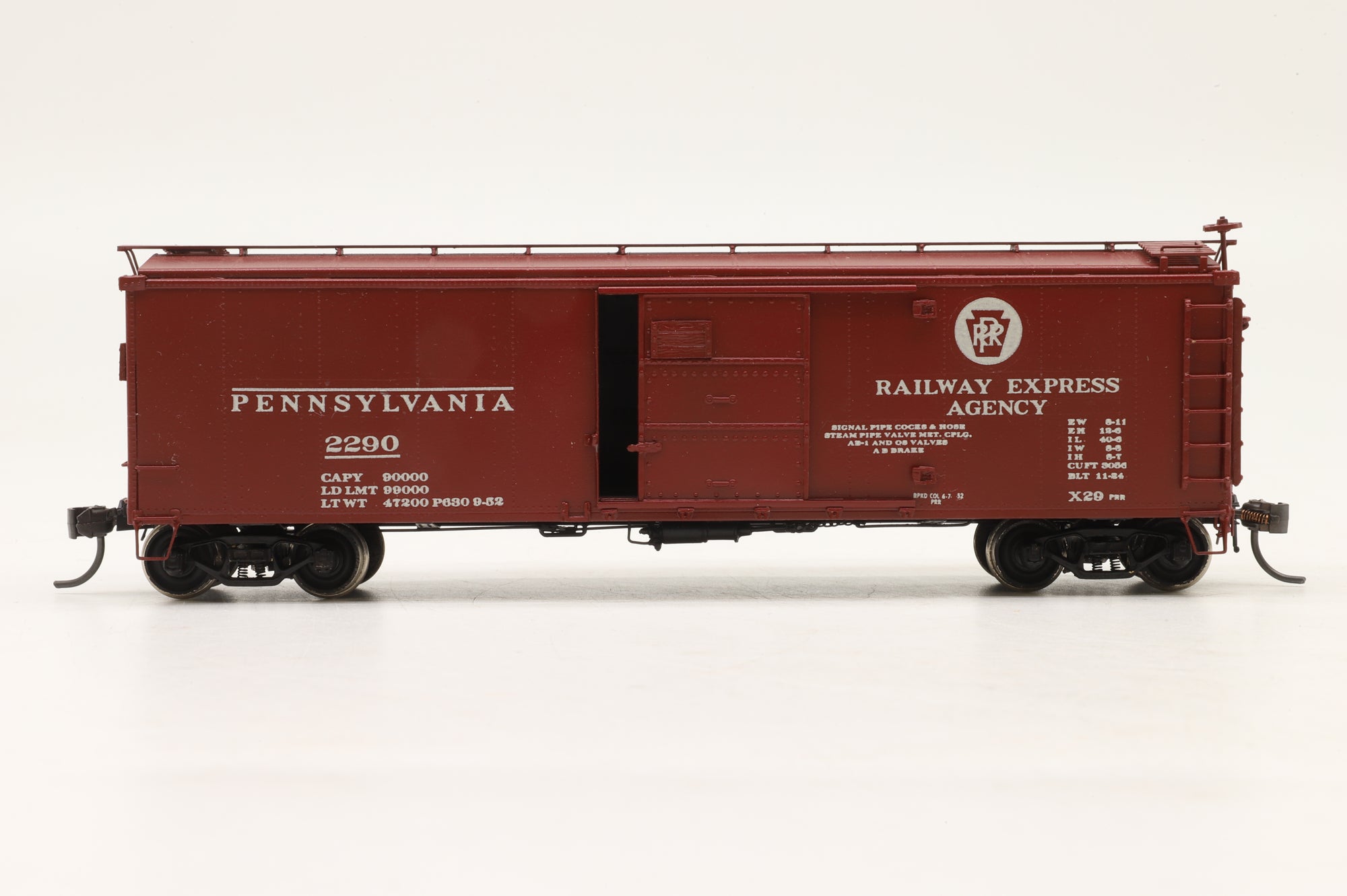 Iron Horse HO Brass 16020 X-29 Box Car in PRR BCR