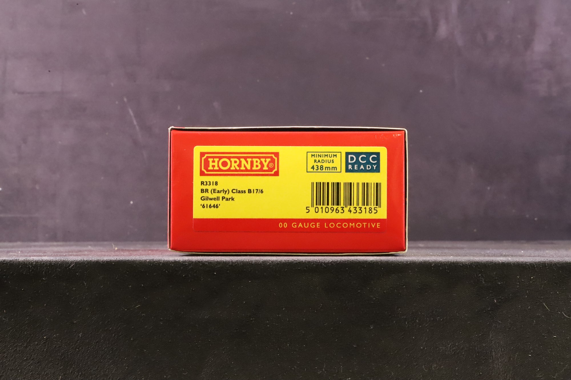 Hornby OO R3318 Class B17/6 61626 'Brancepeth Castle' in Lined BR Green w/ Early Crests - Weathered