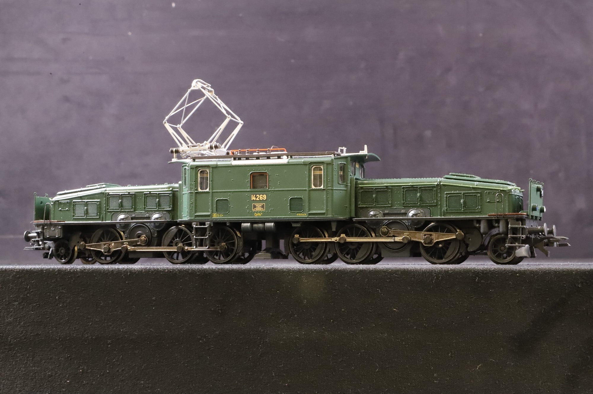 Roco HO 63527 Class Ce 6/8 II 'Crocodile' '14269' SBB