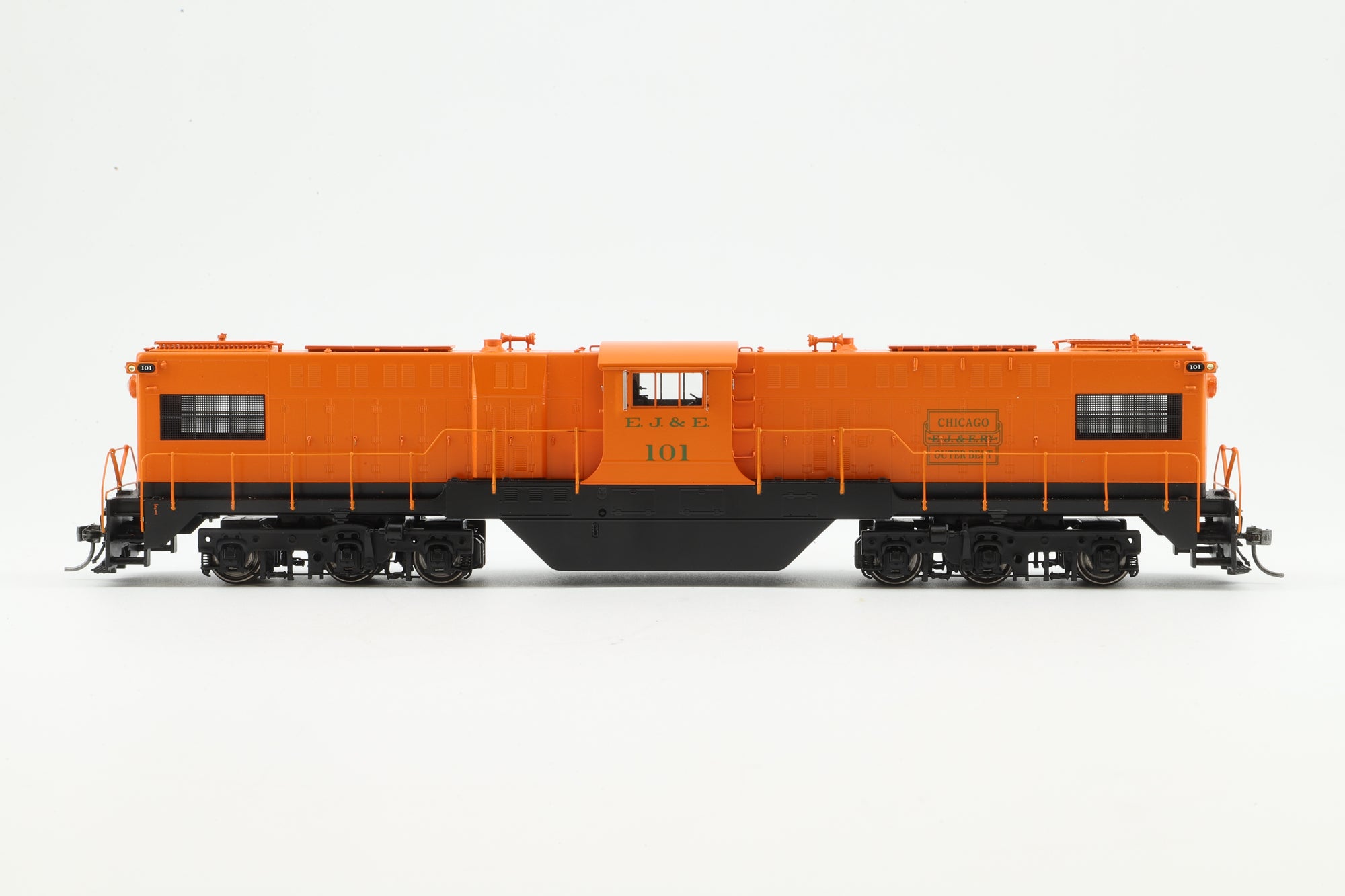 The Division Point HO Brass 1104.4 Diesel Loco EJ&E Baldwin Center Cab DT-6-6-2000 - Orange/Black