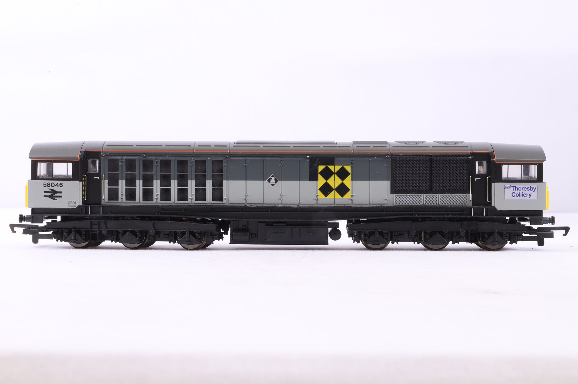 Hornby OO R2345 BR Co-Co Class 58 '58046', DCC Fitted