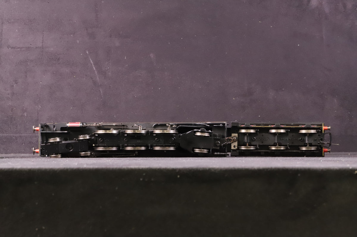 Hornby OO R2444 Duchess Class &#39;City of Carlisle&#39; BR Maroon