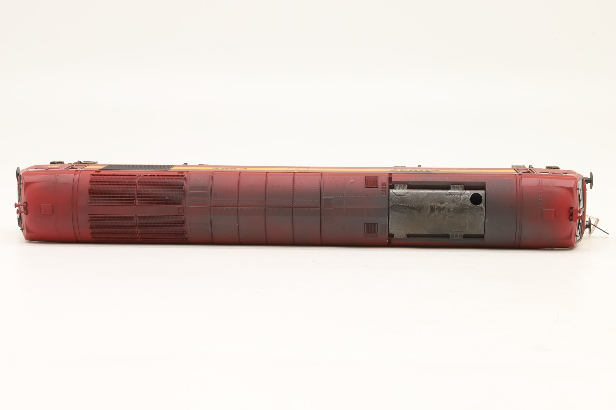 Accurascale OO ACC2907 Class 60 60065 in EWS Livery – DCC Sound & Weathered