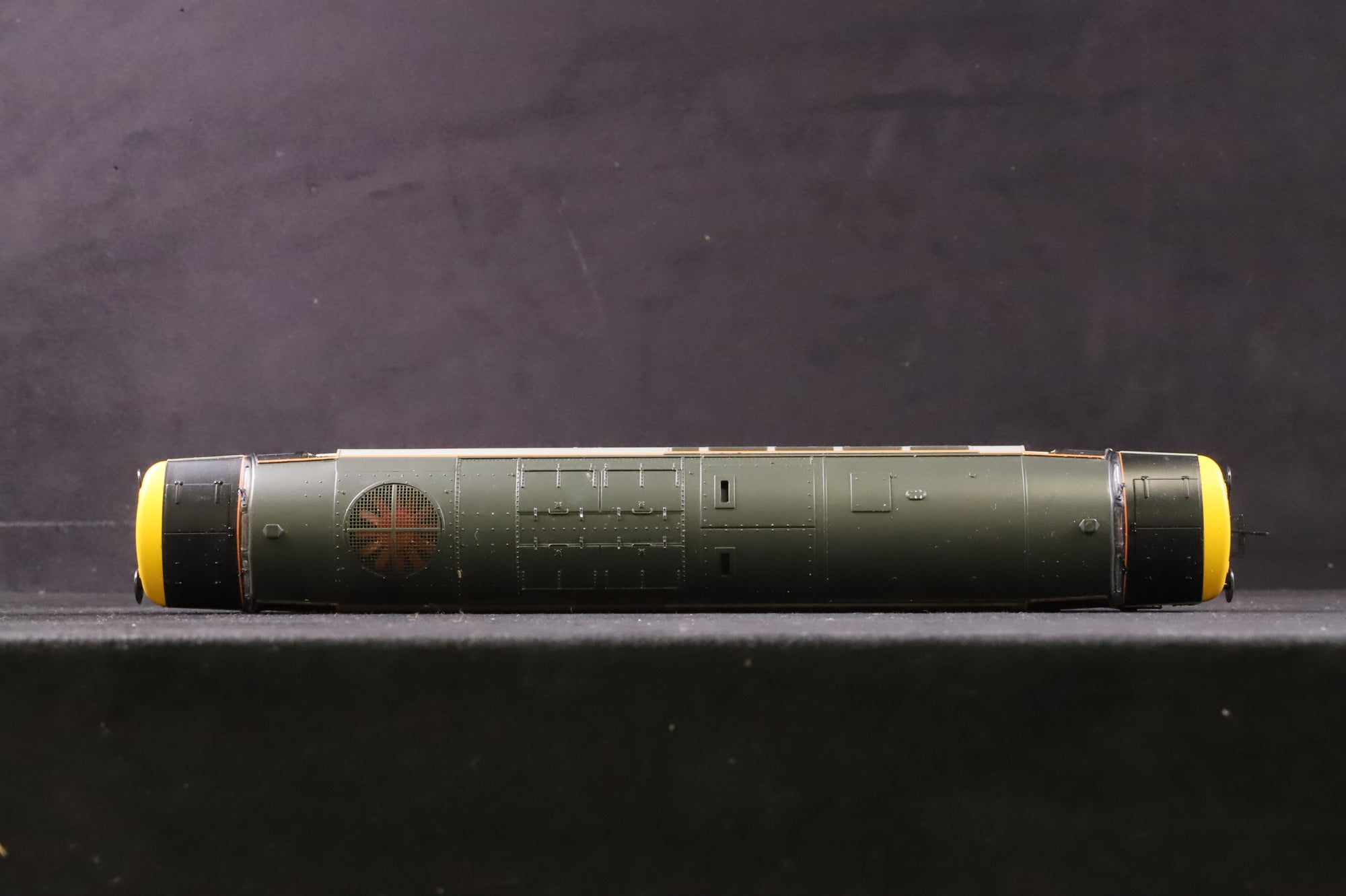 Bachmann OO 32-386 Class 37/5 37514 in BR Railfreight Grey Metals Livery