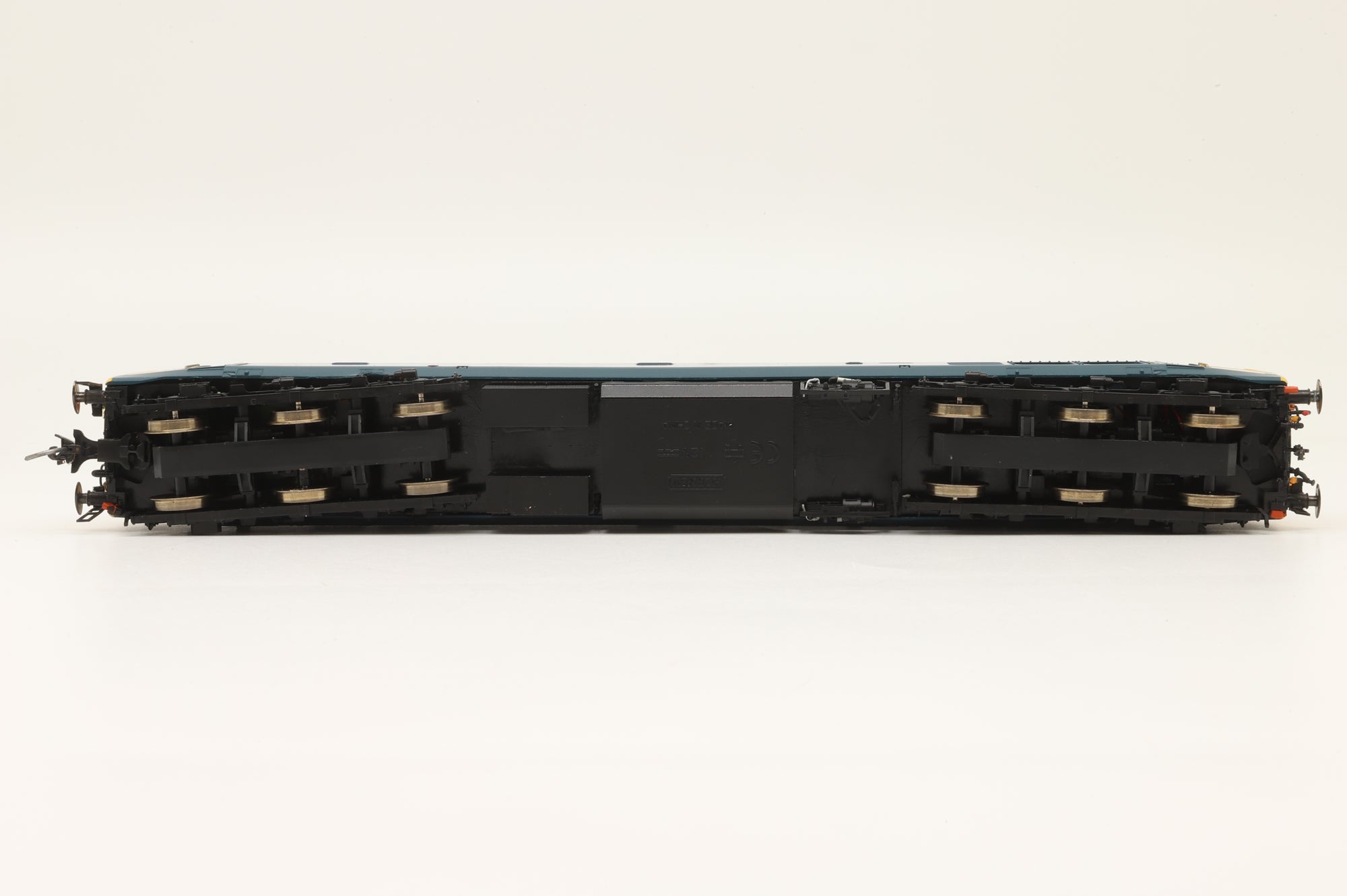 Hornby OO R2348 BR Co-Co Class 50 'Resolution' '50018', DCC Sound