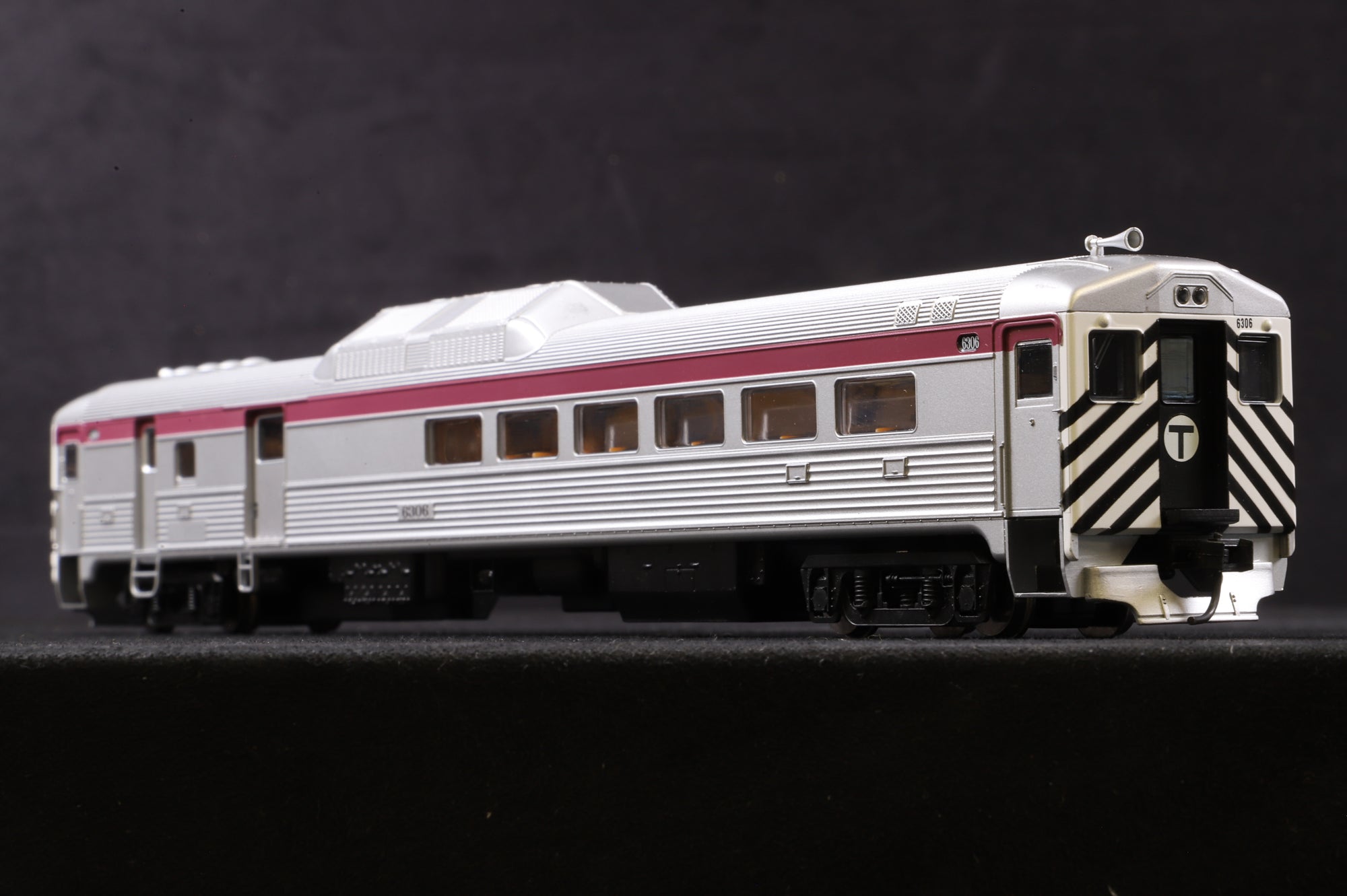 Proto 1000 Series HO 30394 MBTA '6306' Diesel Rail Car