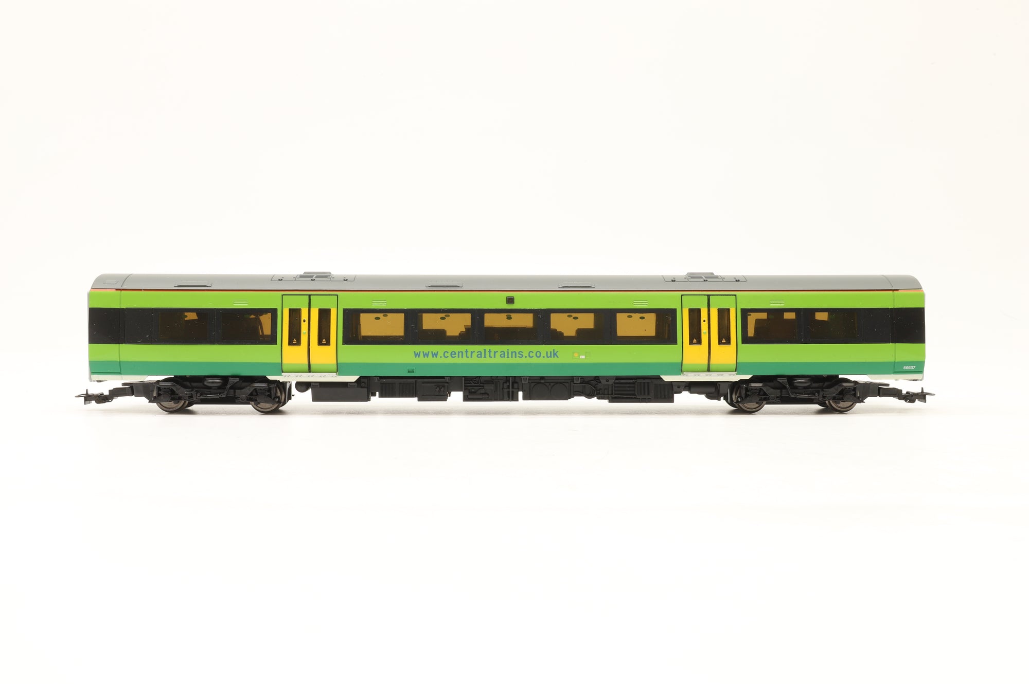 Bachmann OO 32-460 Class 170/5 Turbostar 3-Car DMU in Central Trains Livery