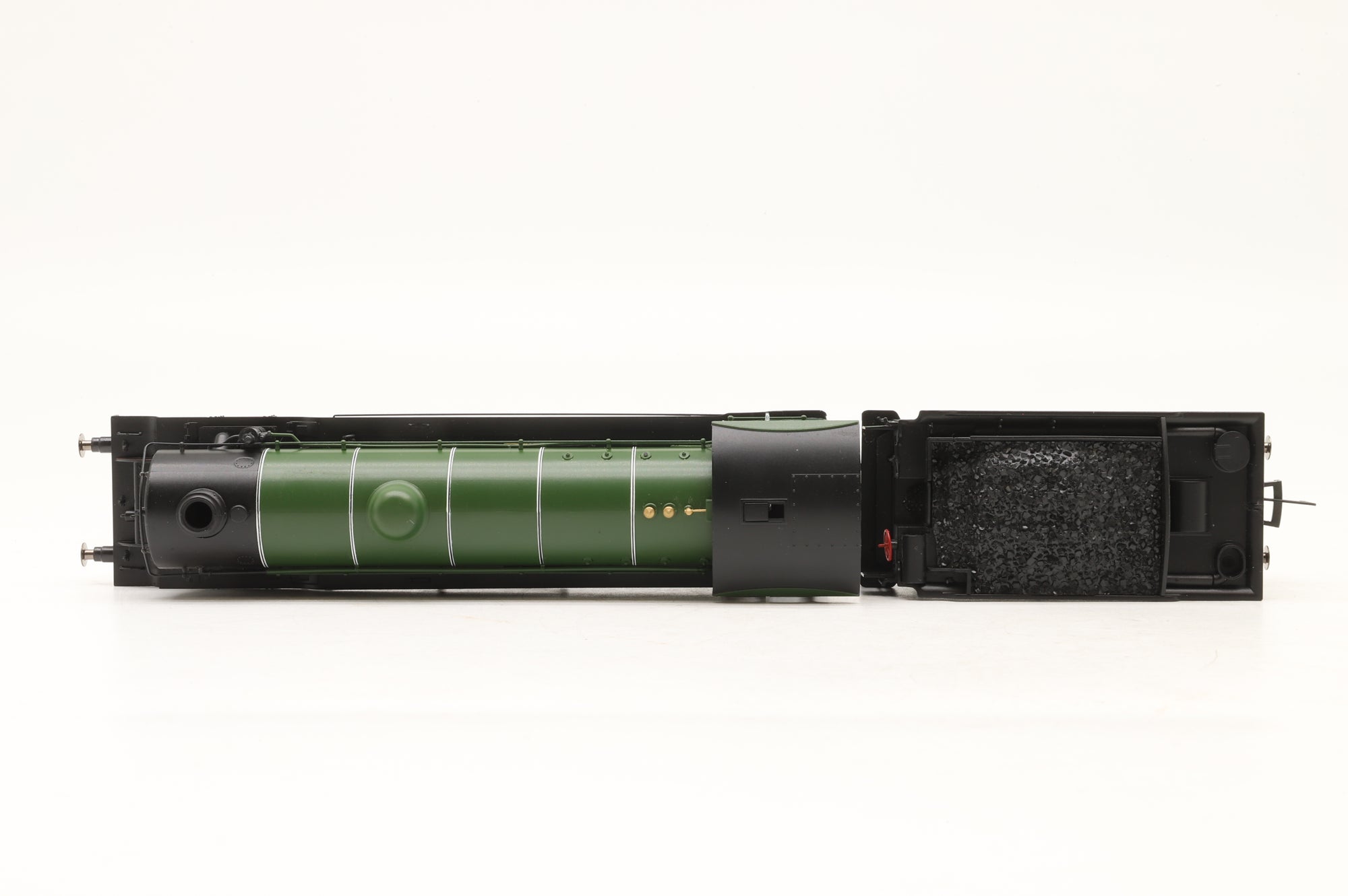 Hornby OO R2920X Class B17/1 '2800' 'Sandringhman' LNER Apple Green