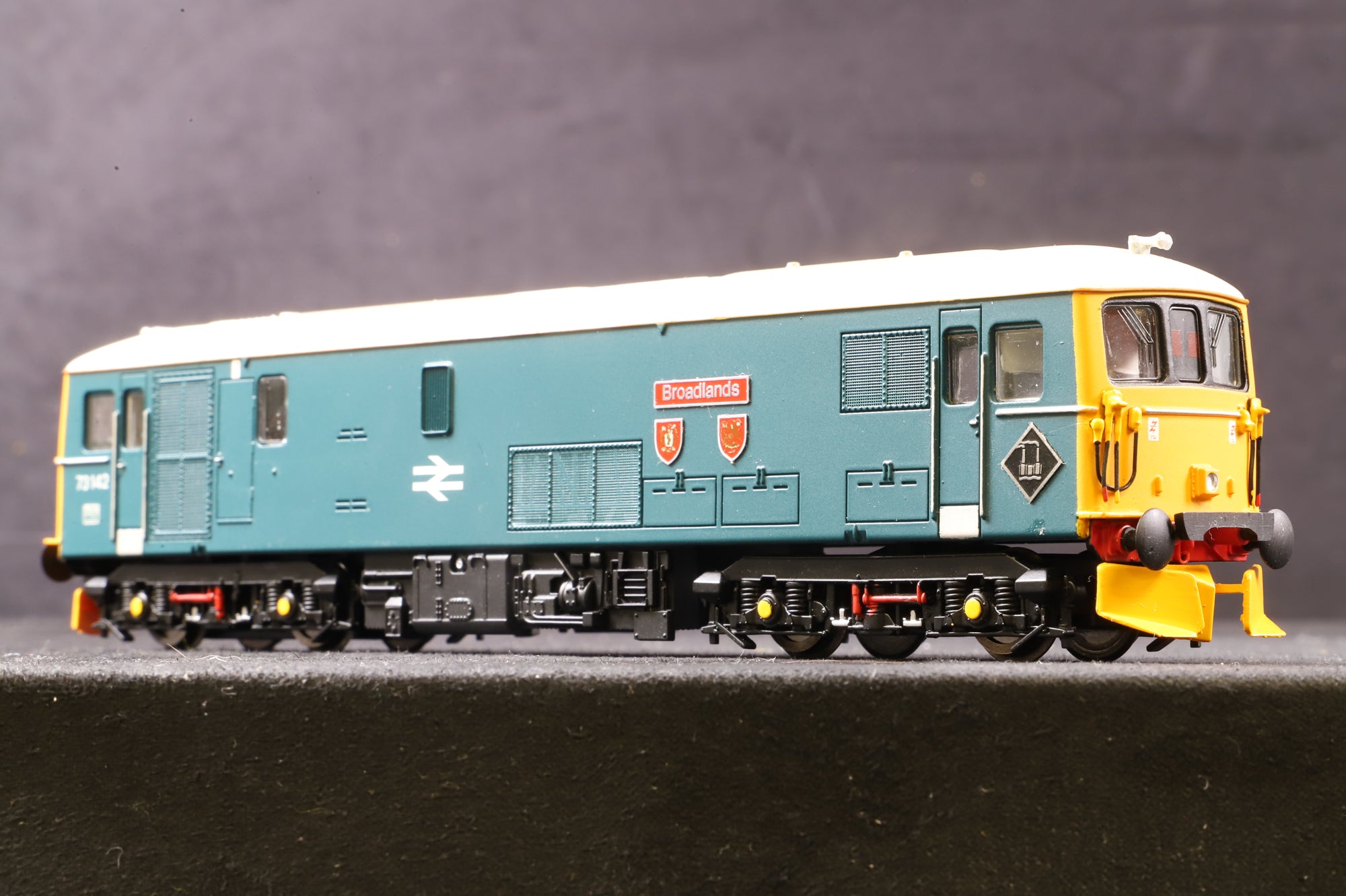 Hornby OO Class 73 '73142' 'Broadlands', BR Blue w/Yellow Ends - Re-named, numbered & painted