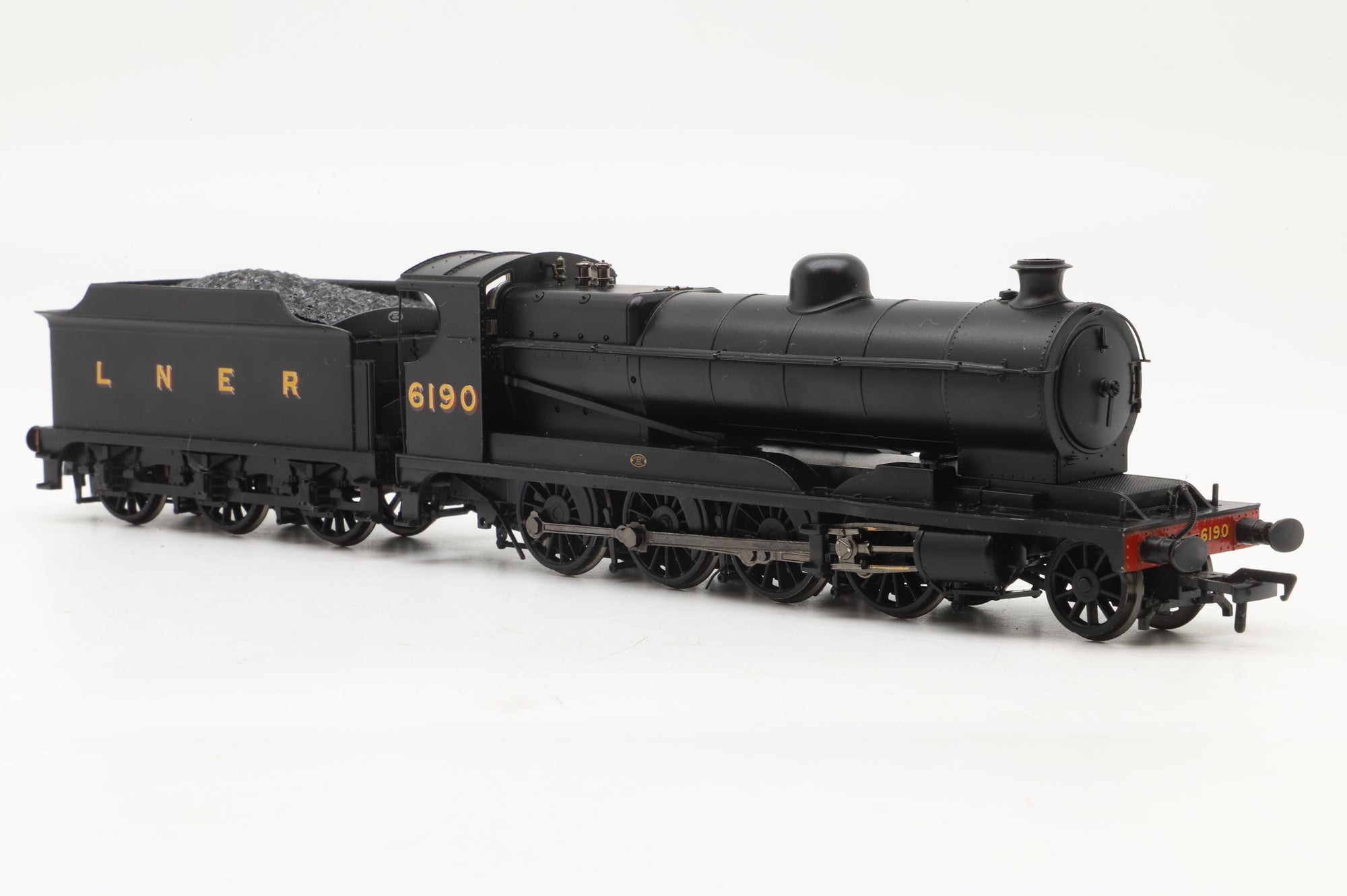 Bachmann OO 31-003 Robinson 04 6190 LNER Black