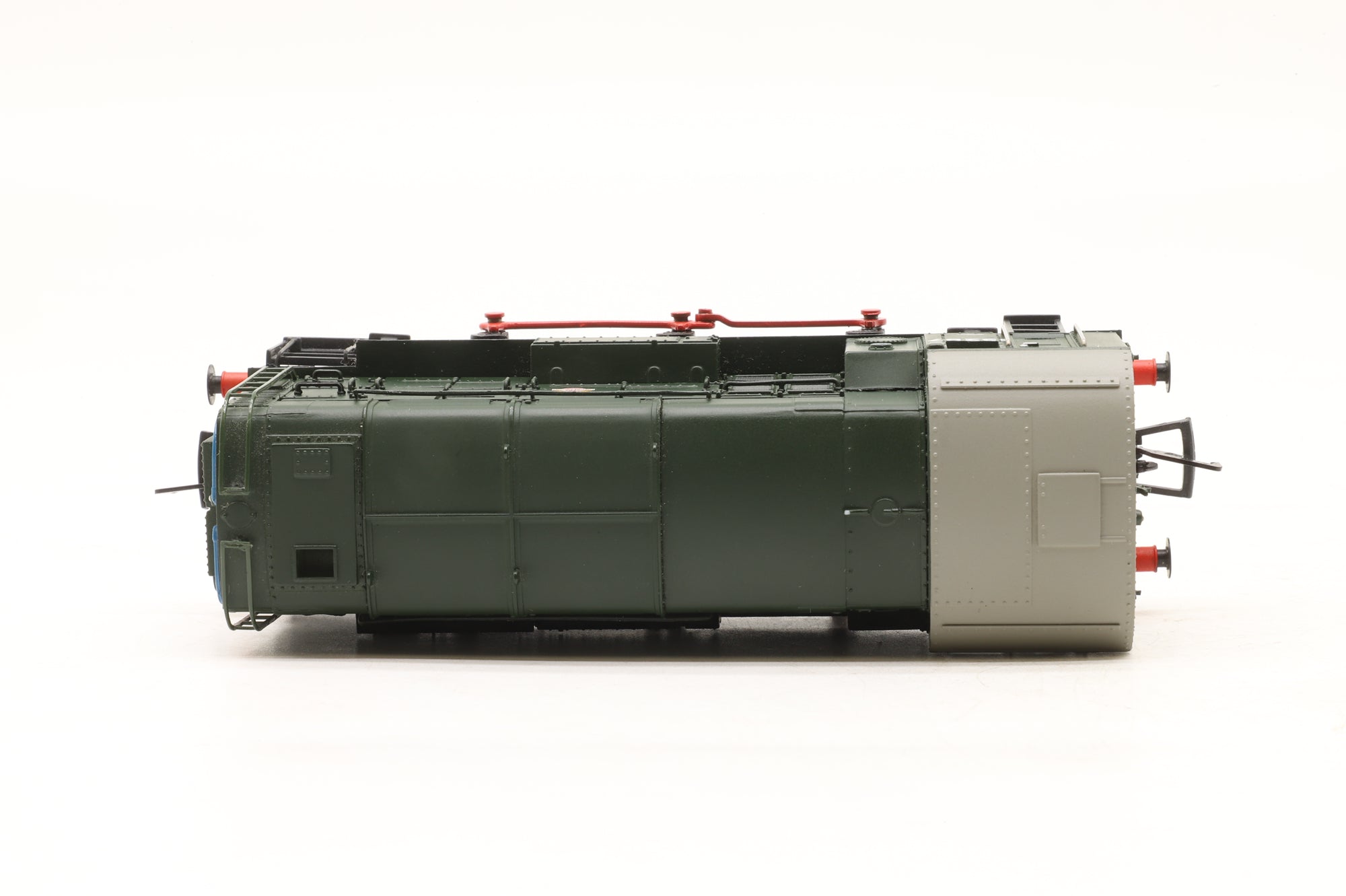 Bachmann OO 32-120 Class 08 13287 in Plain BR Green E/C – DCC Sound