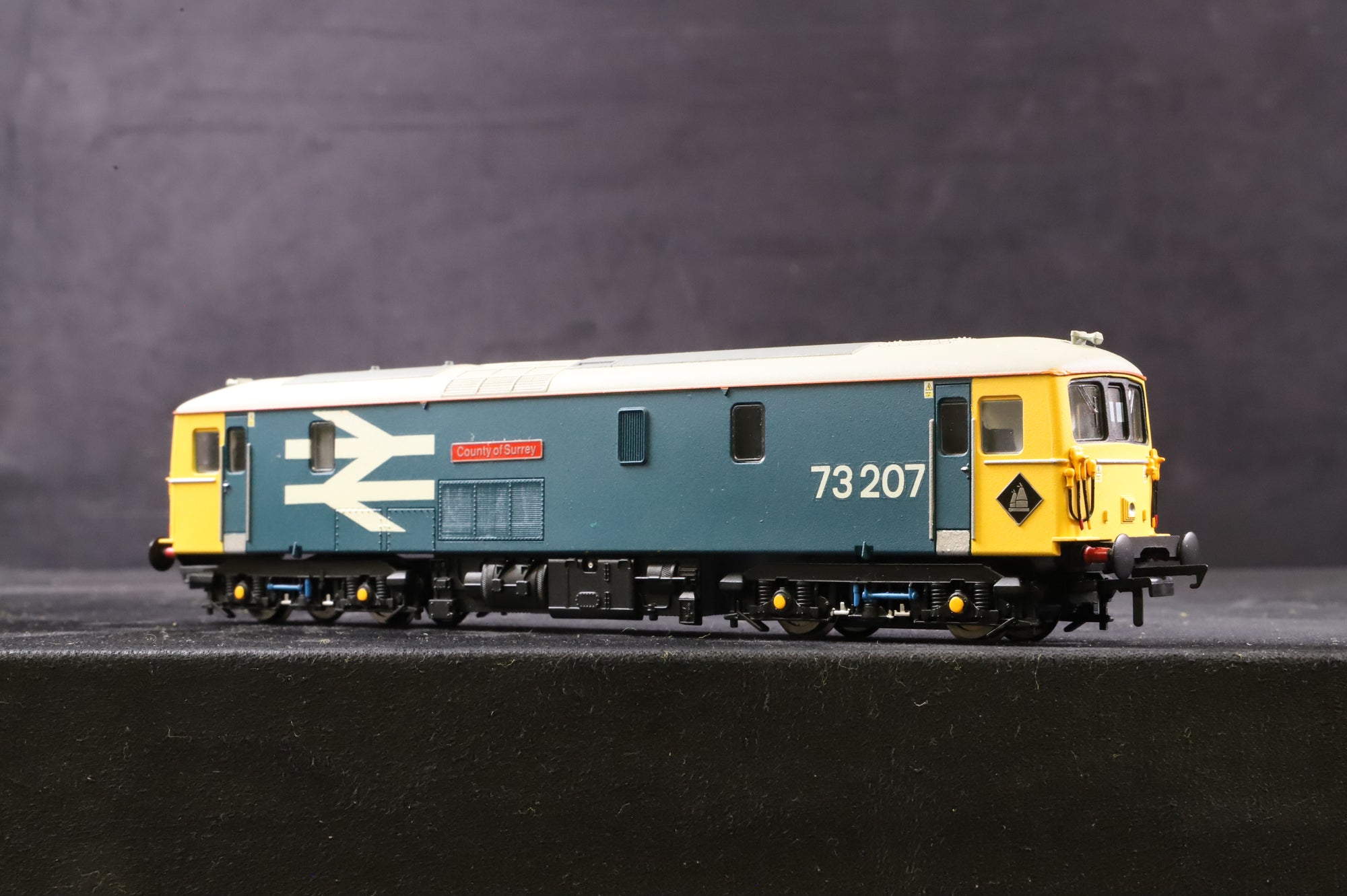 WORKSHOP Hornby OO Class 73 '73207' BR Blue Repainted NON RUNNER