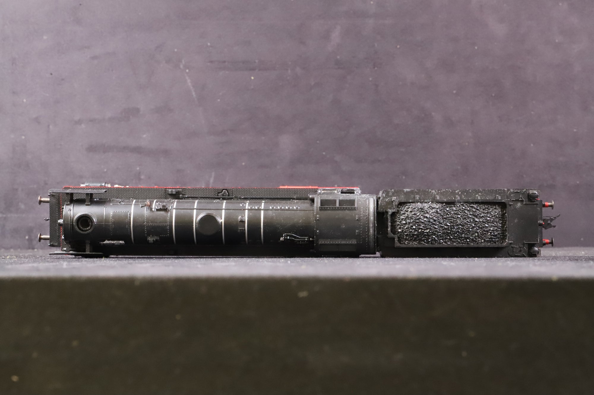 Fleischmann HO 4169 BR 01 01164 in DB Black/Red