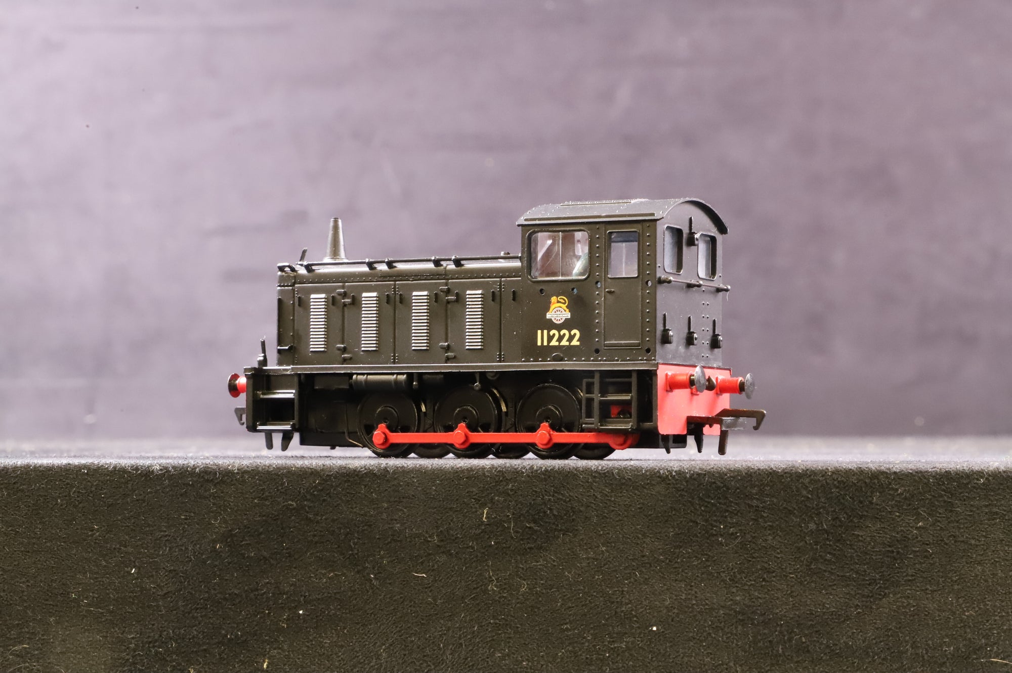 Bachmann OO 31-341 Class 04 11222 in BR Black w/ Early Crests