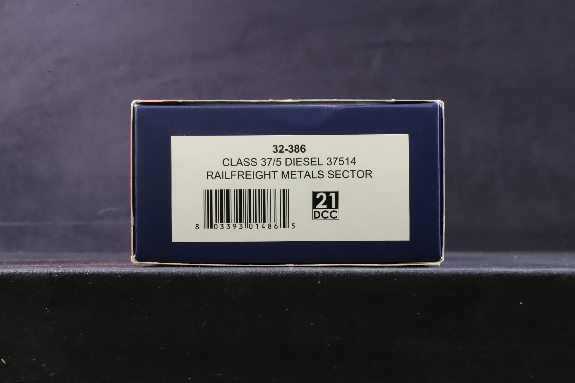 Bachmann OO 32-386 Class 37/5 37514 in BR Railfreight Grey Metals Livery