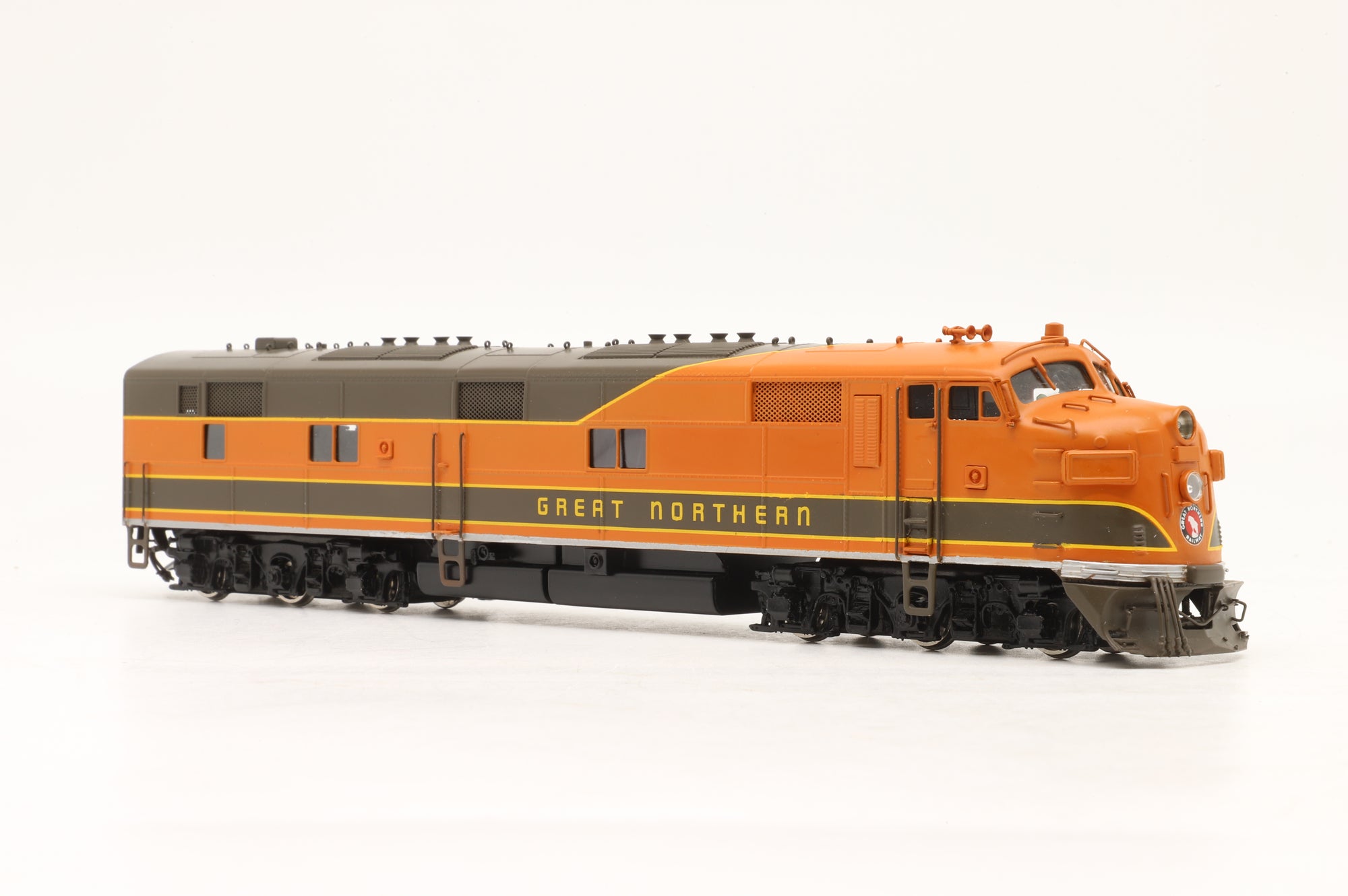 Oriental Limited/Samhongsa HO EMD E7A 2000HP Phase I Great Northern, Factory Painted