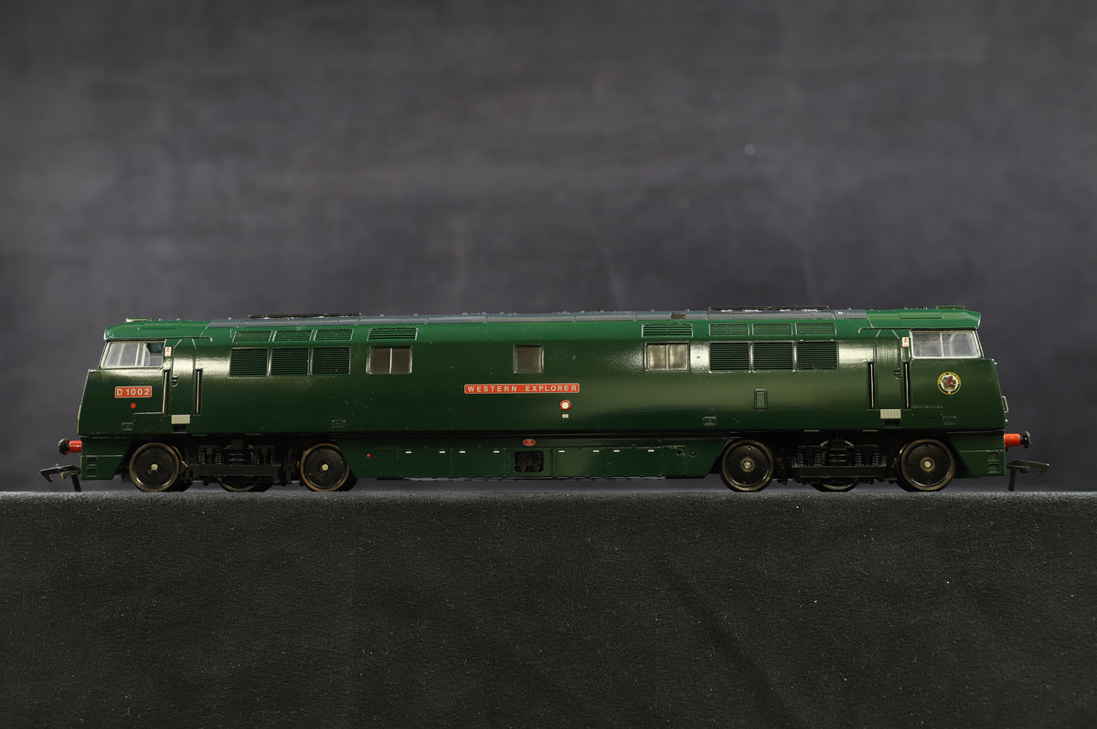 Heljan OO 5217  Class 52 &#39;D1002&#39; Western Explorer Green livery