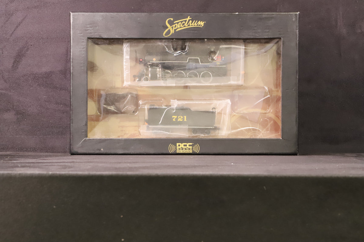 Spectrum HO 84503 2-8-0 Locomotive 721 in Southern Black - DCC Sound