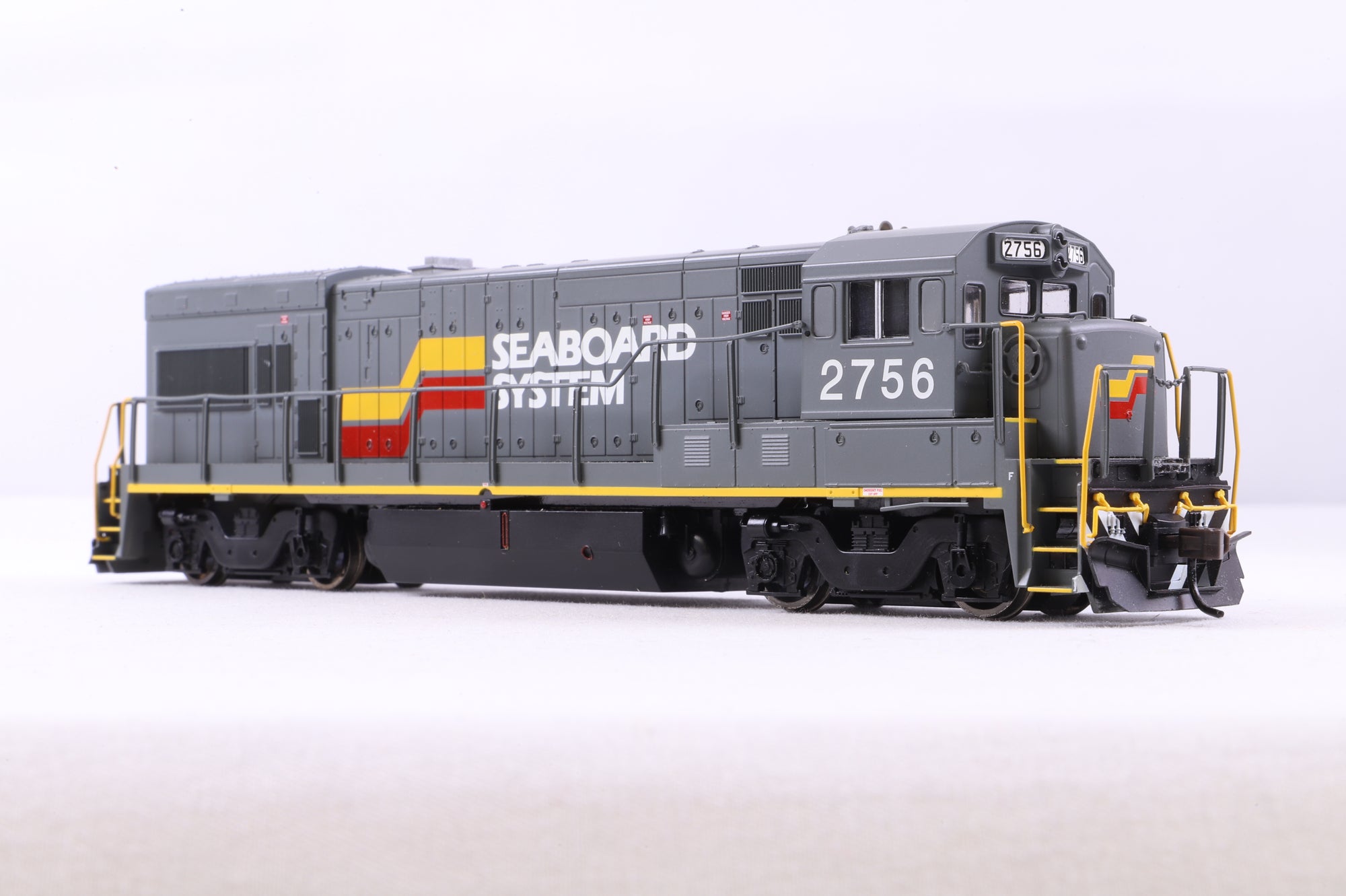 Atlas HO 8284 GE U23B Seaboard System SBD '2756' DCC Fitted