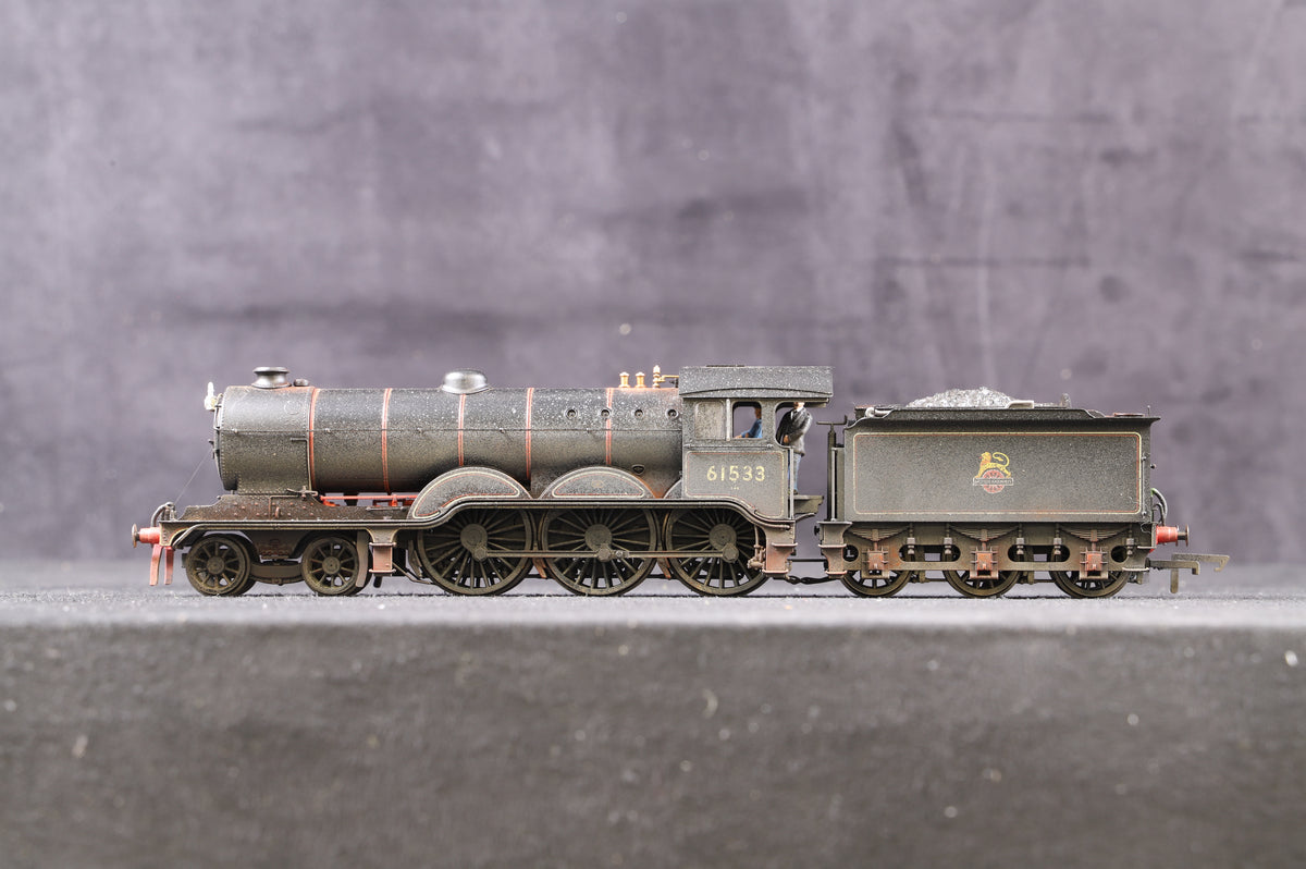 Hornby OO R3431 B12 Class &#39;61533&#39; BR Lined Black E/C, Weathered