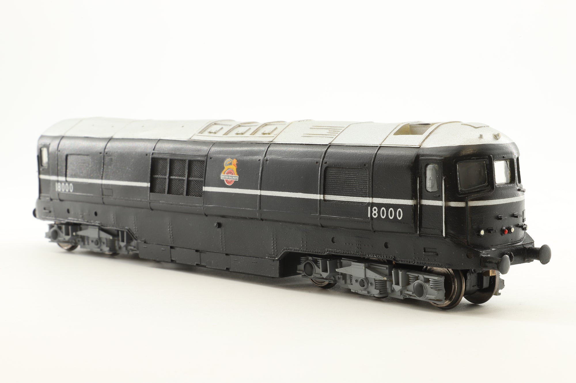 Silver Fox Models OO Kit Built Class 18000 BR Green Gas Turbine Locomotive