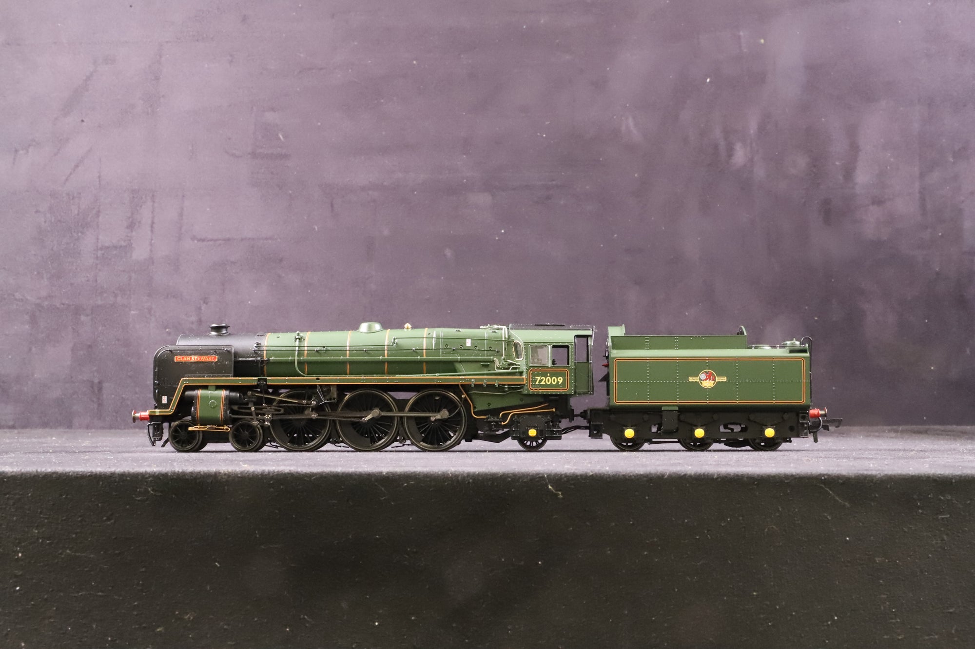 Hornby OO R3996 Clan Class 72009 'Clan Stewart' in BR Lined Green w/ Late Crests - TTS Sound