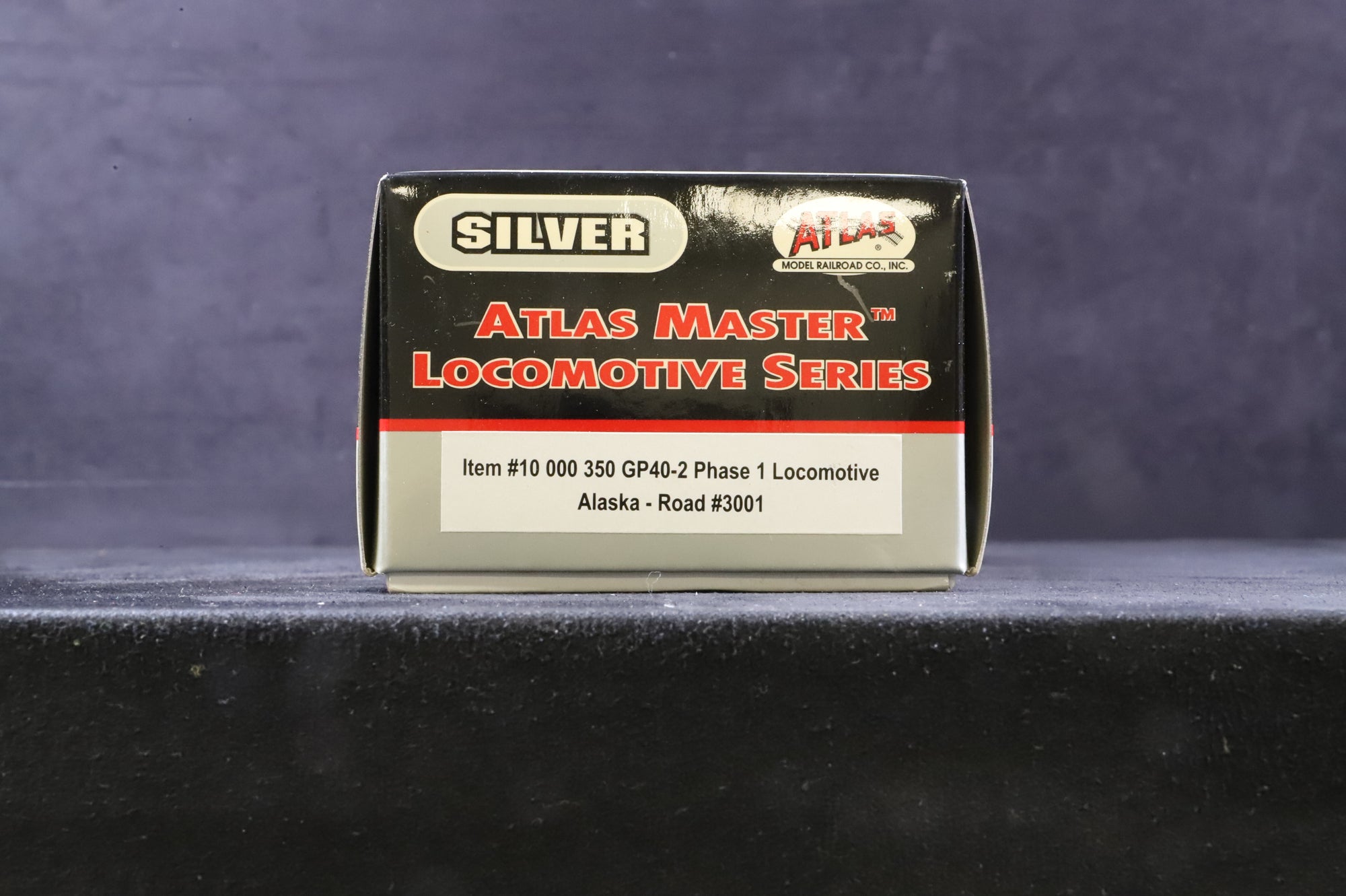 Atlas HO 10 000 350 GP40-2 Phase 1 Diesel Locomotive Alaska '3001'