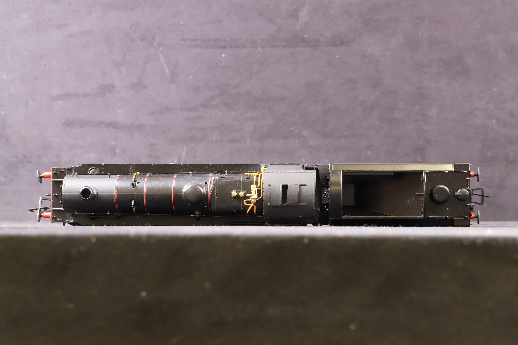 Bachmann OO 31-117 Standard 4MT 75014 in Lined BR Black w/ Early Crests