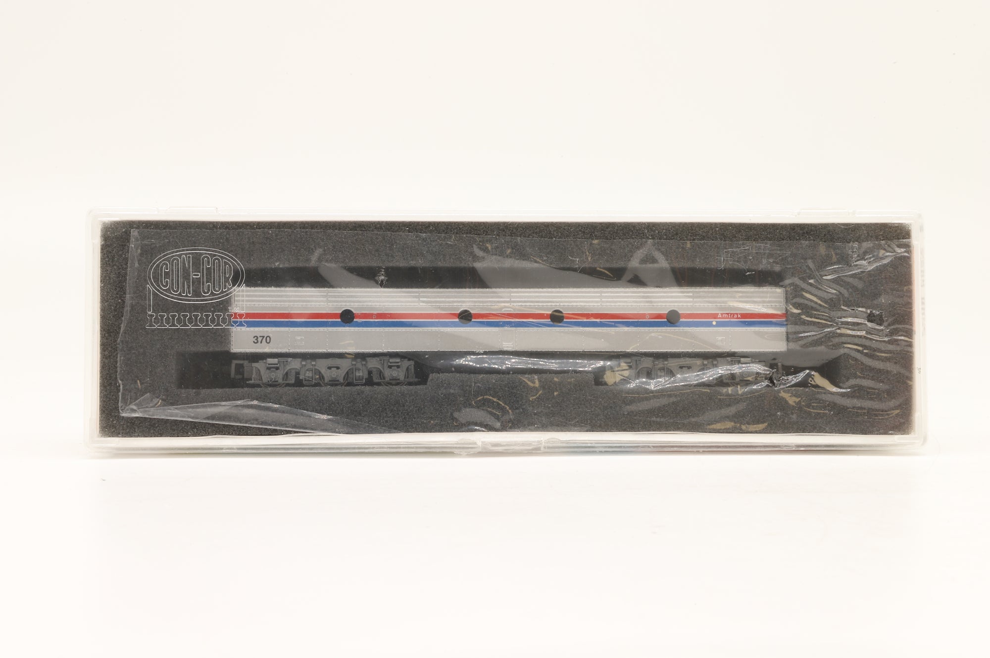 Con-Cor N #001-2789 EMD E8 Dummy B Unit Amtrak