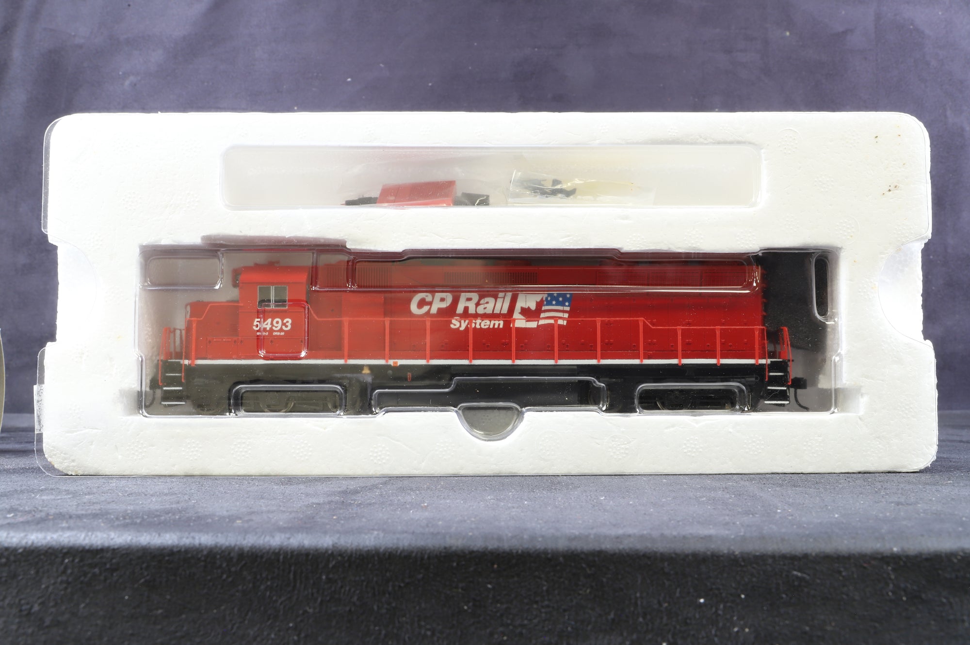 Proto 2000 Series HO 857501 CP '5493' Diesel Locomotive