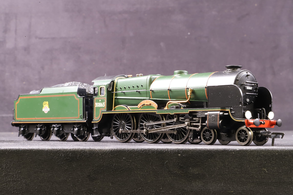 Bachmann OO 31-409 Lord Nelson Class 30865 &#39;Sir John Hawkins&#39; in BR Green w/ Early Crests