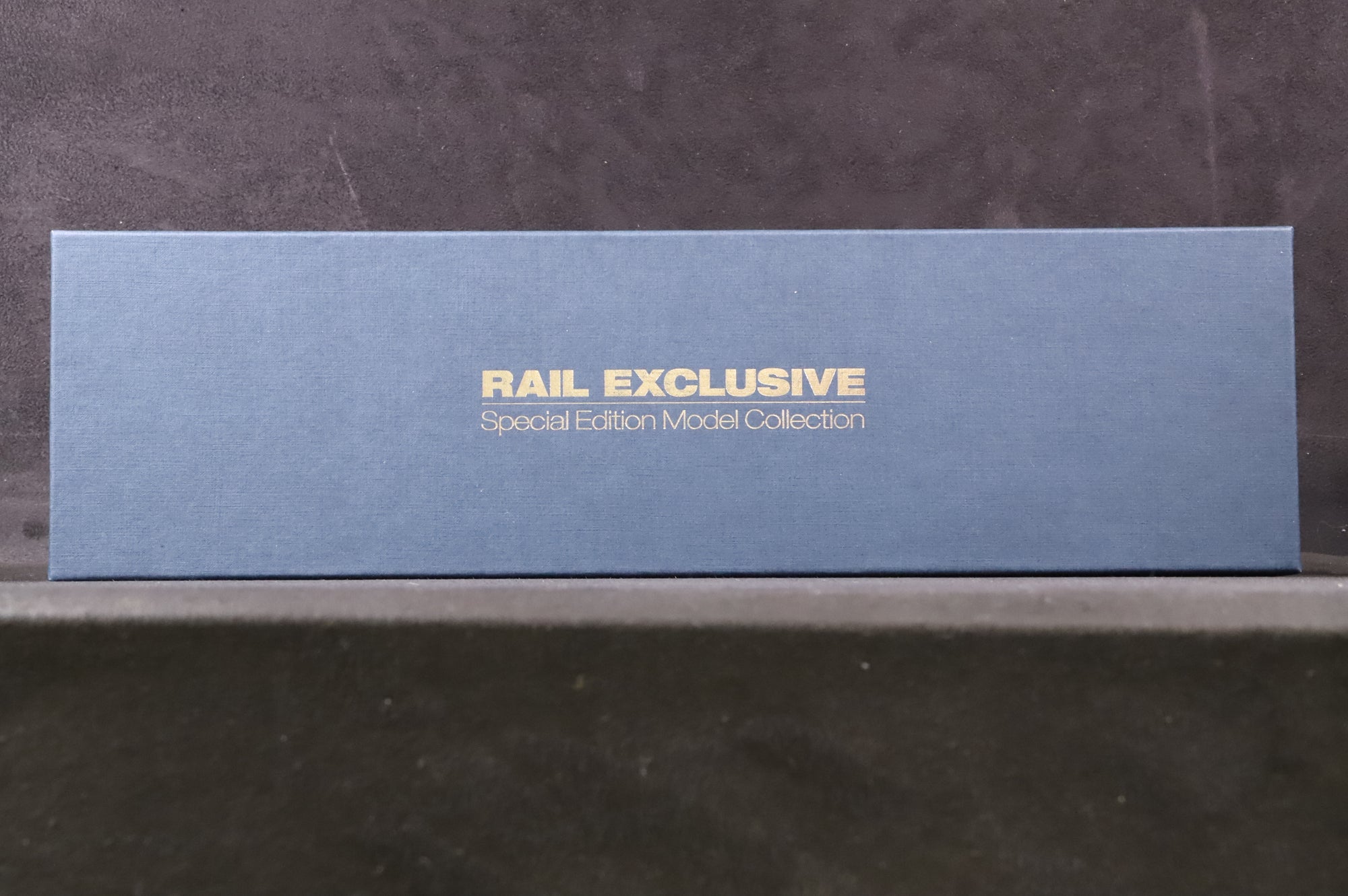 ViTrains OO V2114 Class 47 47617 'University of Stirling' in BR Blue w/ Large Logos & Highland Rail Emblem