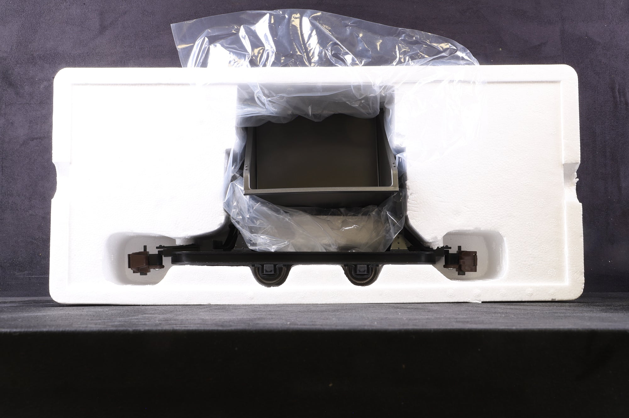 Bachmann Big Haulers G Scale 92504 V Dump Car in Oxide Red