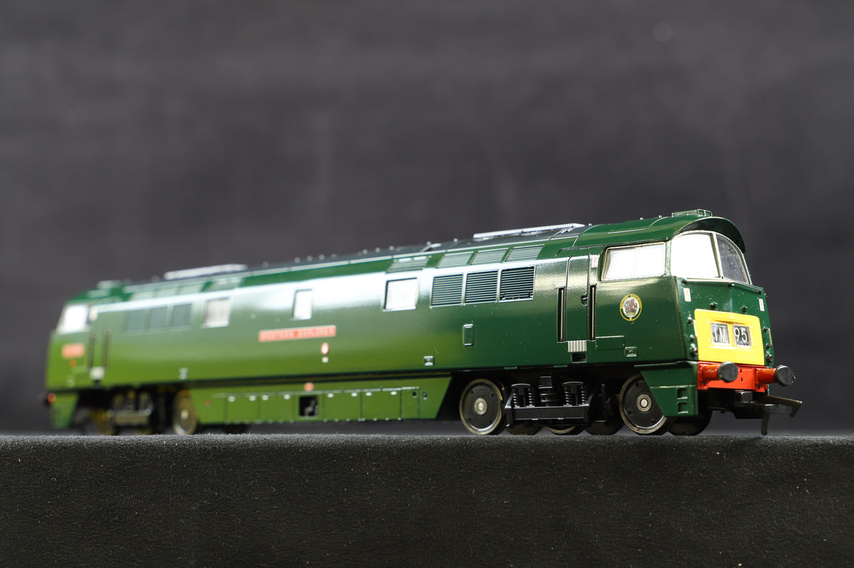 Heljan OO 5217  Class 52 &#39;D1002&#39; Western Explorer Green livery