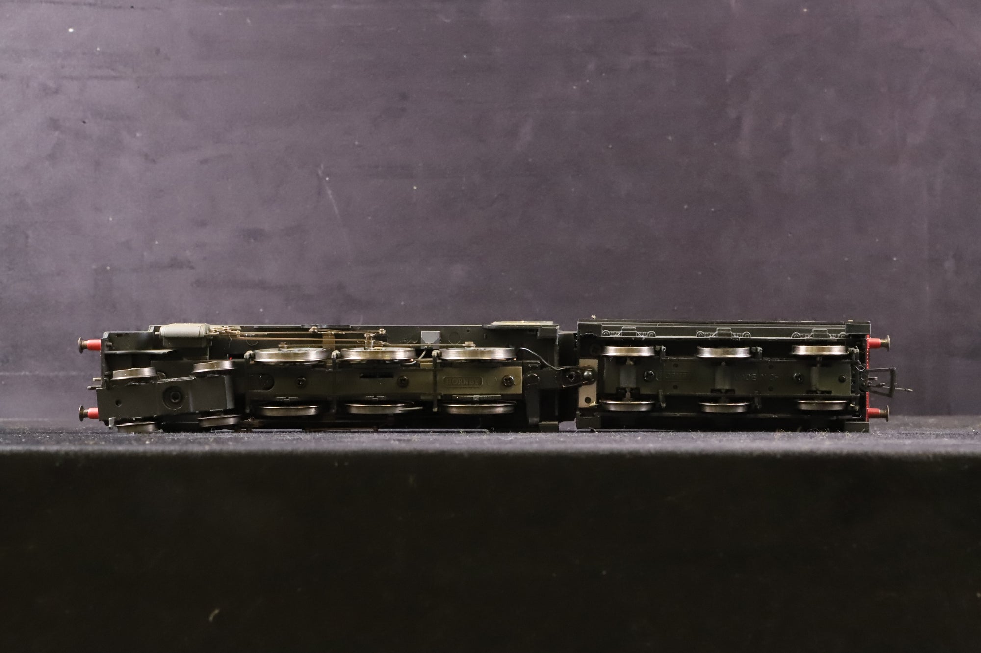 Hornby OO R2258 Class 5MT 44781 in BR Black w/ Late Crests - Weathered