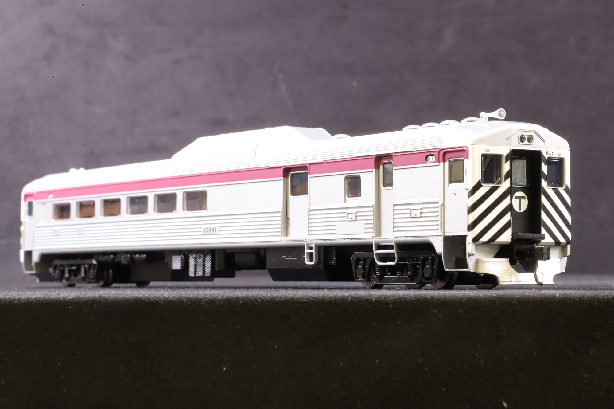 Proto 1000 Series HO 30394 MBTA '6306' Diesel Rail Car